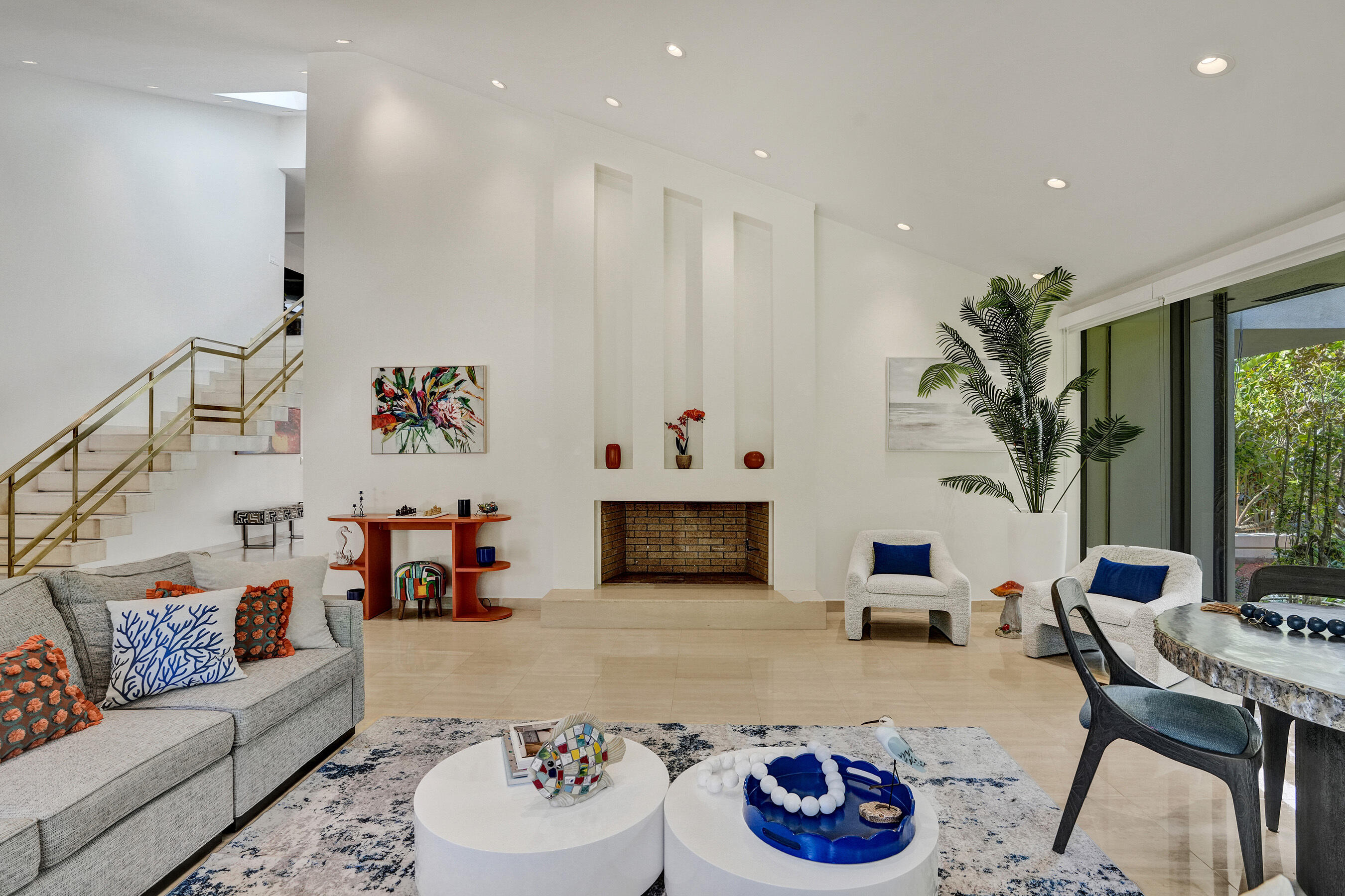 2441 SW 28th Fort Lauderdale, FL 33312