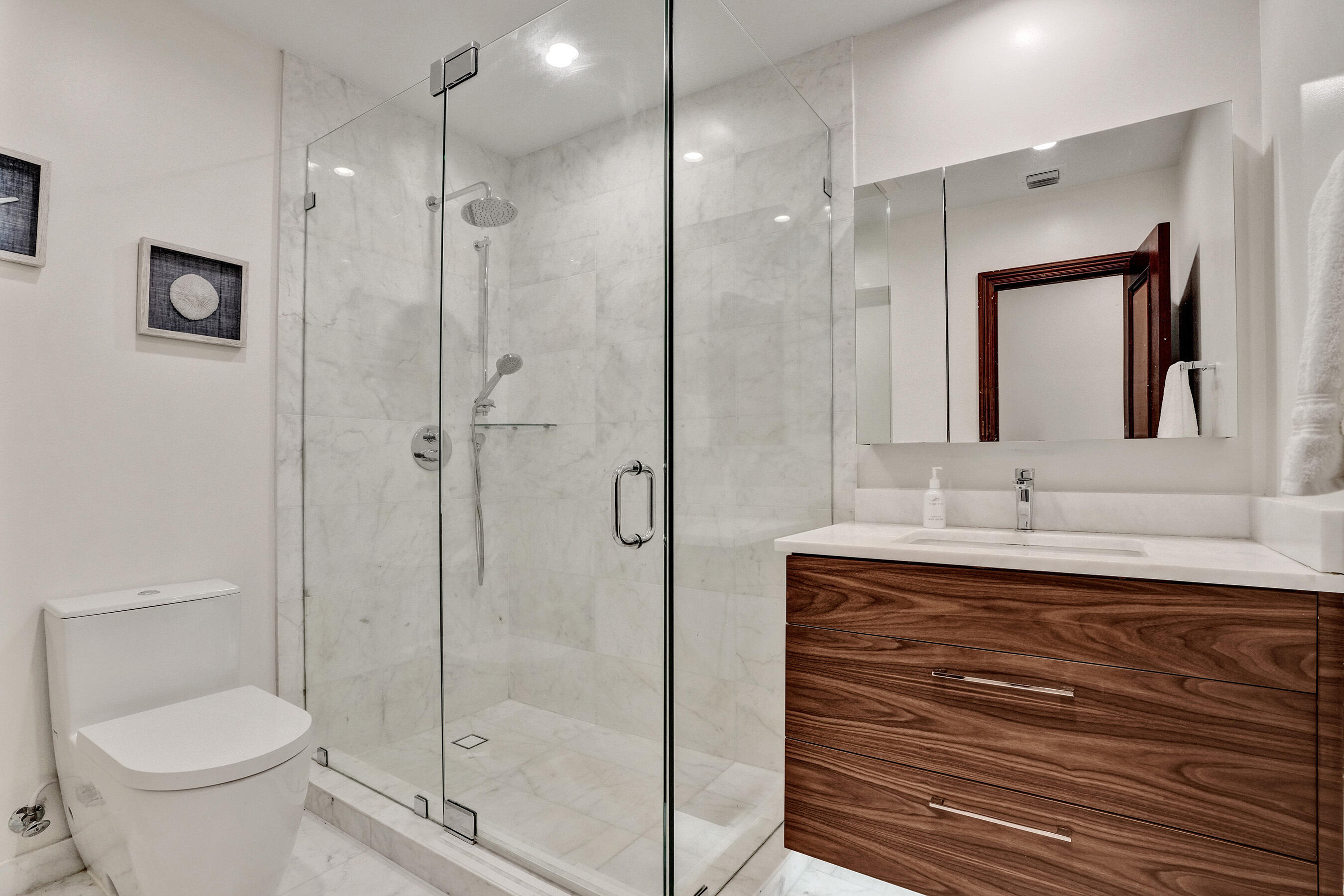 2441 SW 28th Fort Lauderdale, FL 33312