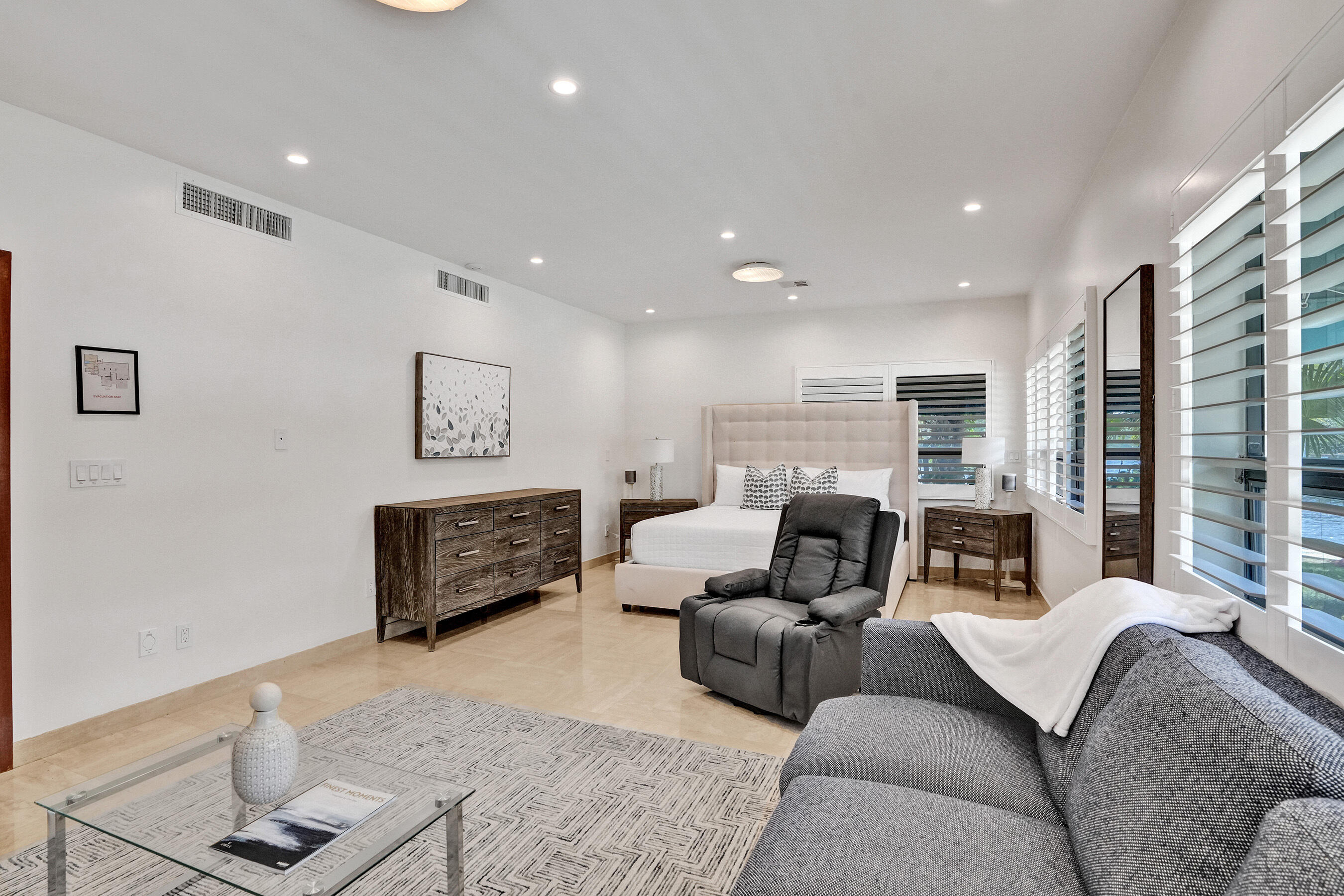 2441 SW 28th Fort Lauderdale, FL 33312