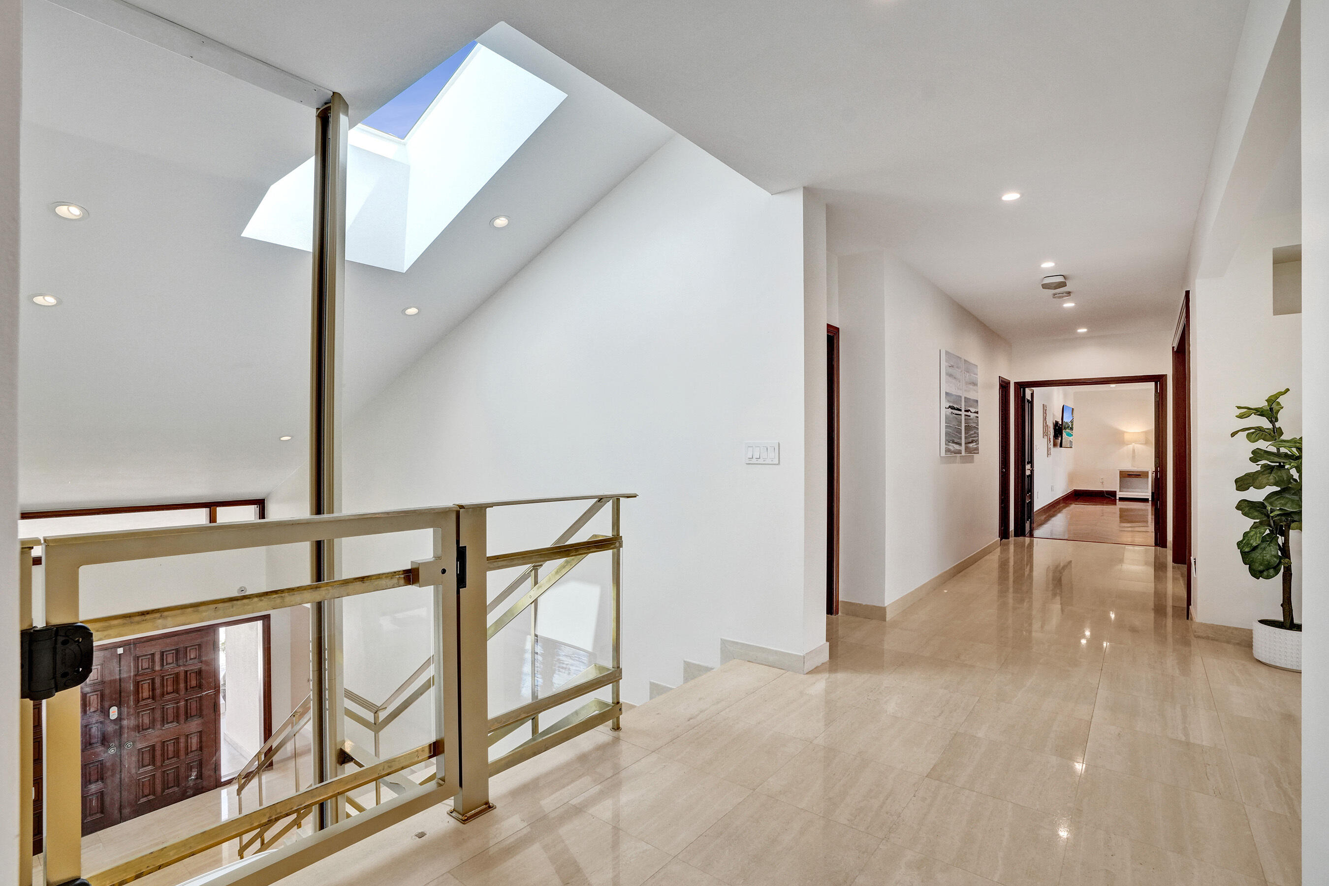 2441 SW 28th Fort Lauderdale, FL 33312