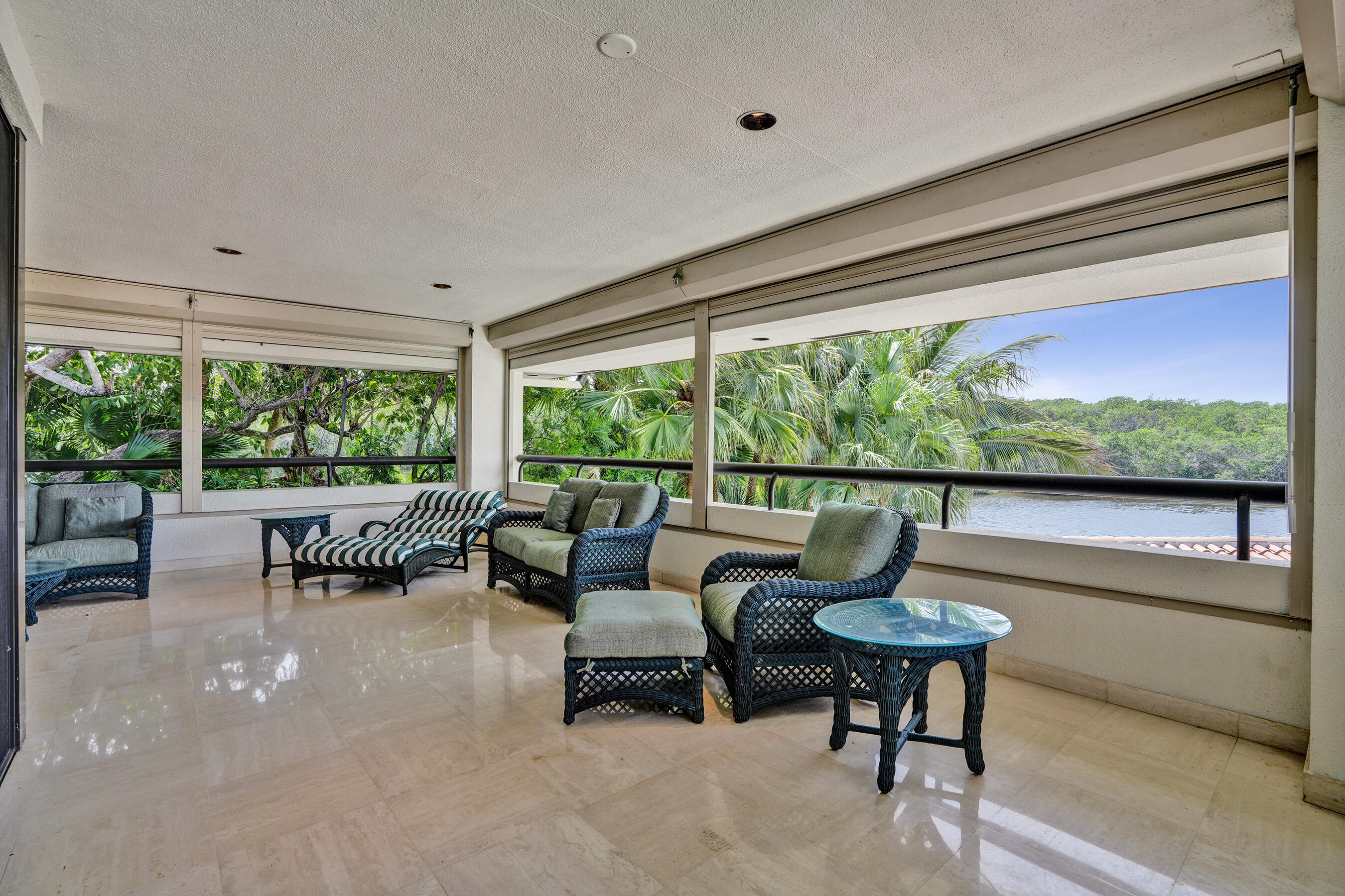 2441 SW 28th Fort Lauderdale, FL 33312