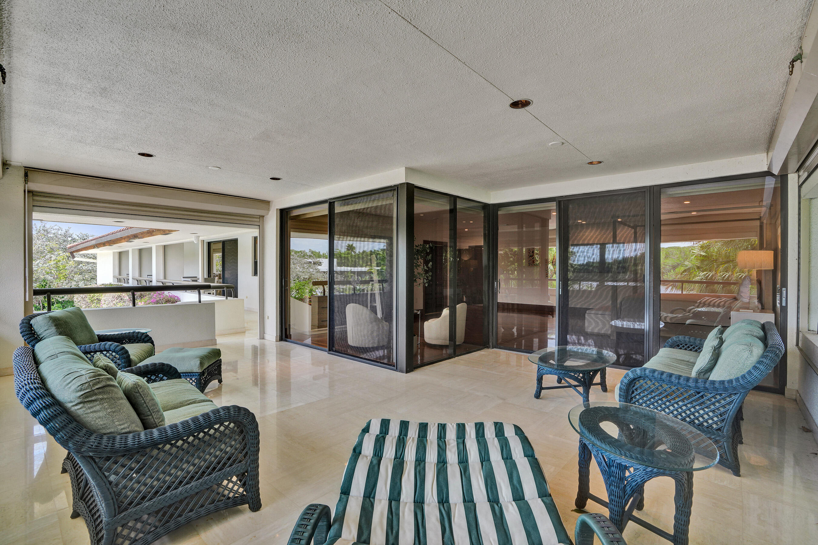 2441 SW 28th Fort Lauderdale, FL 33312