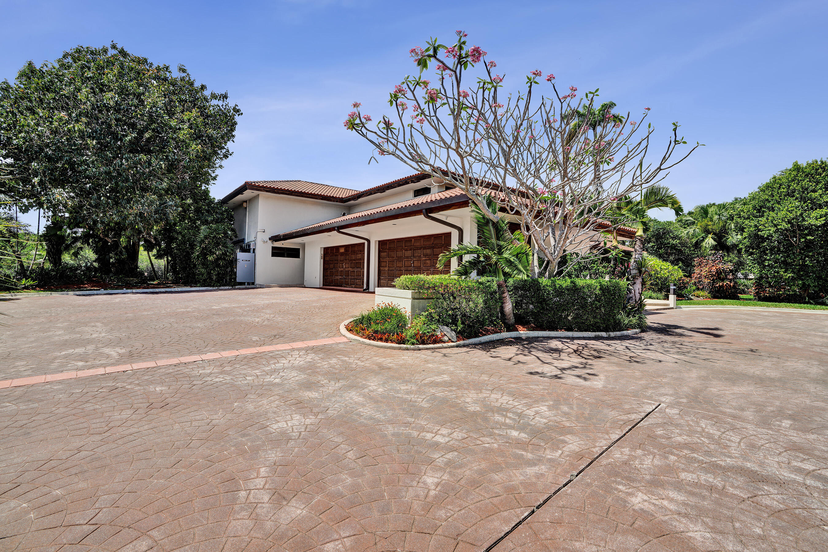 2441 SW 28th Fort Lauderdale, FL 33312