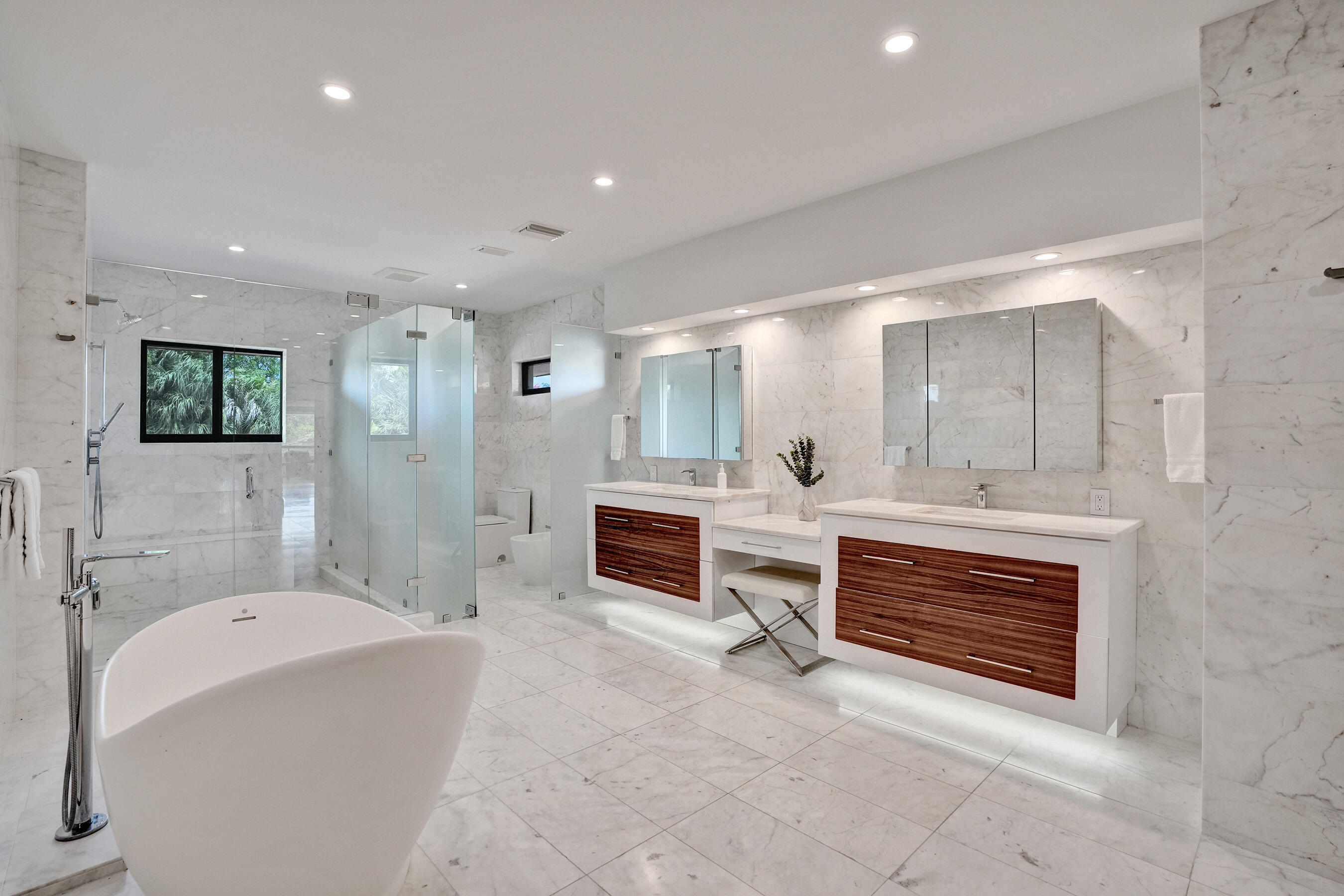 2441 SW 28th Fort Lauderdale, FL 33312