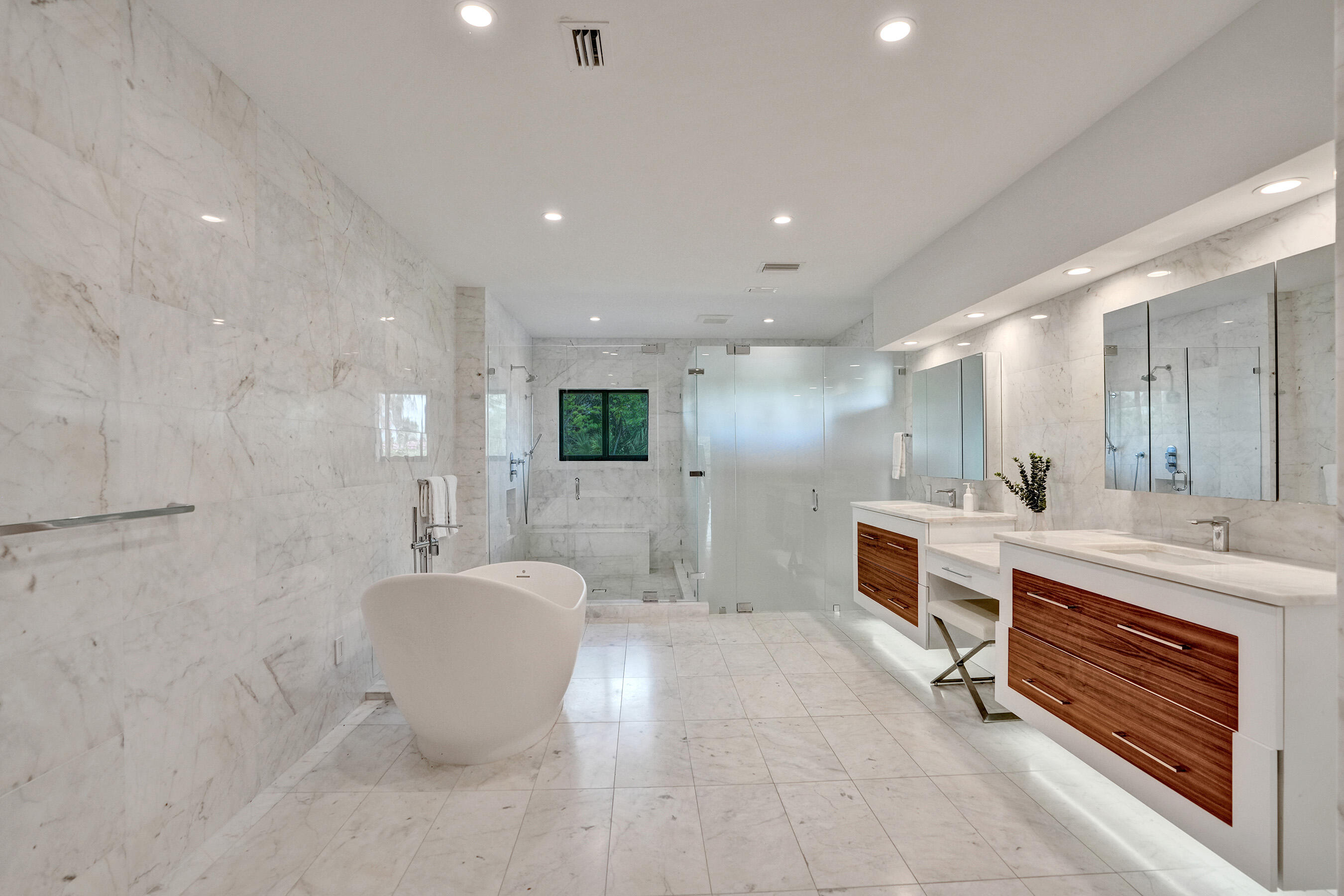 2441 SW 28th Fort Lauderdale, FL 33312