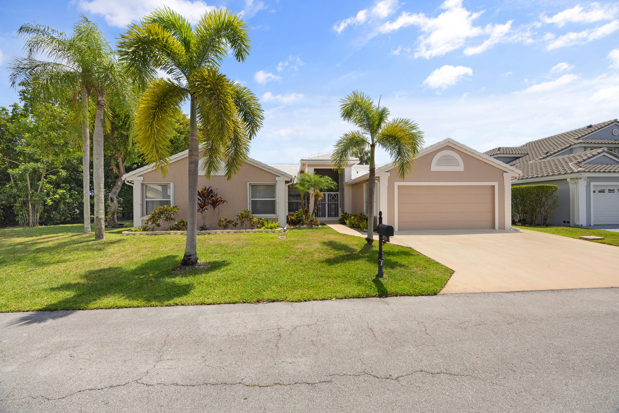 4720 NW 7th