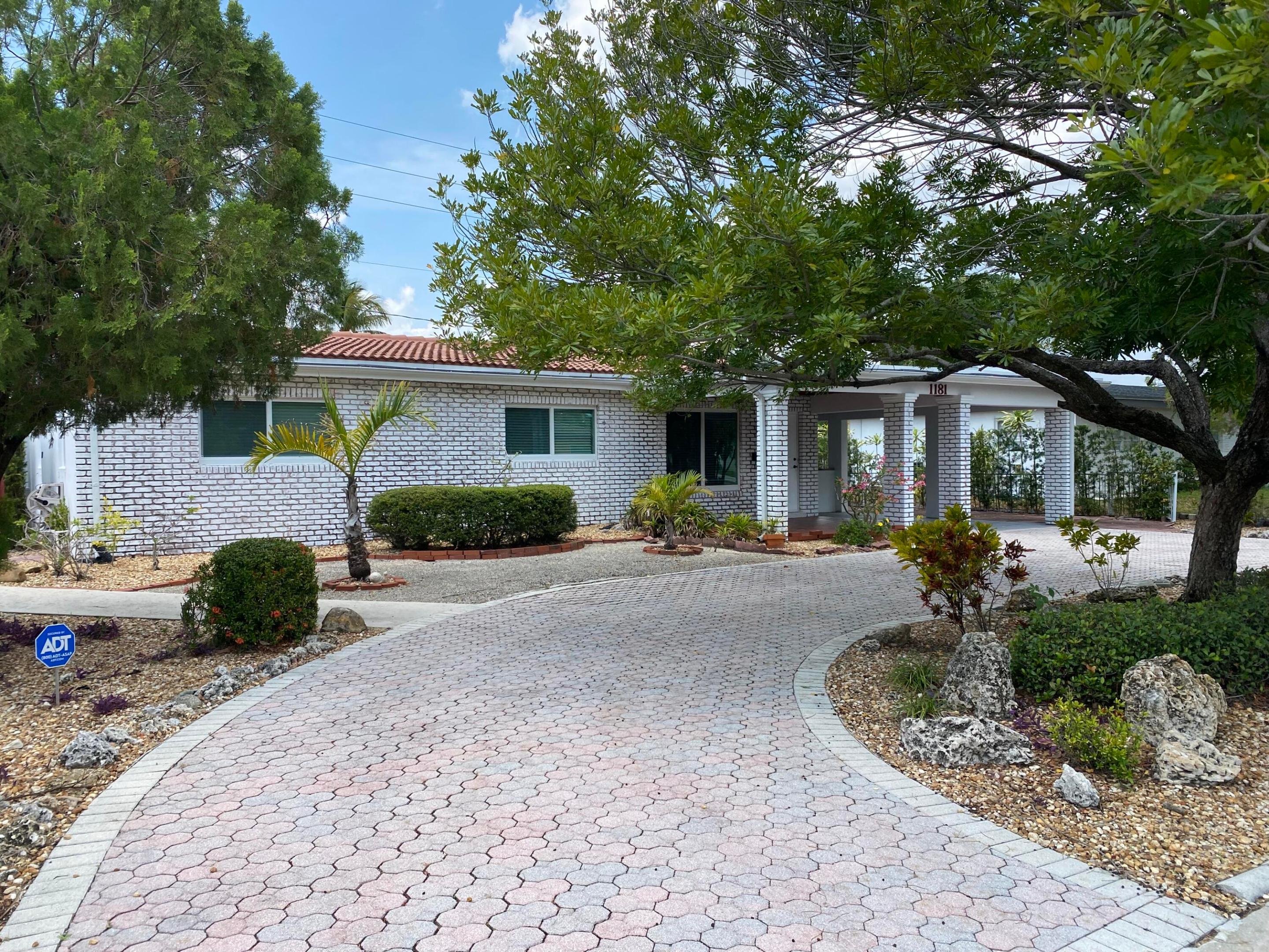 1181 SW 4th Ter