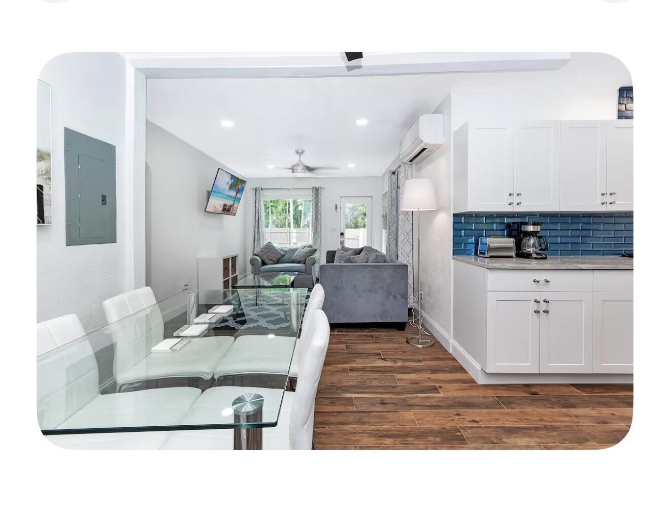 700 NE 17th Fort Lauderdale, FL 33304
