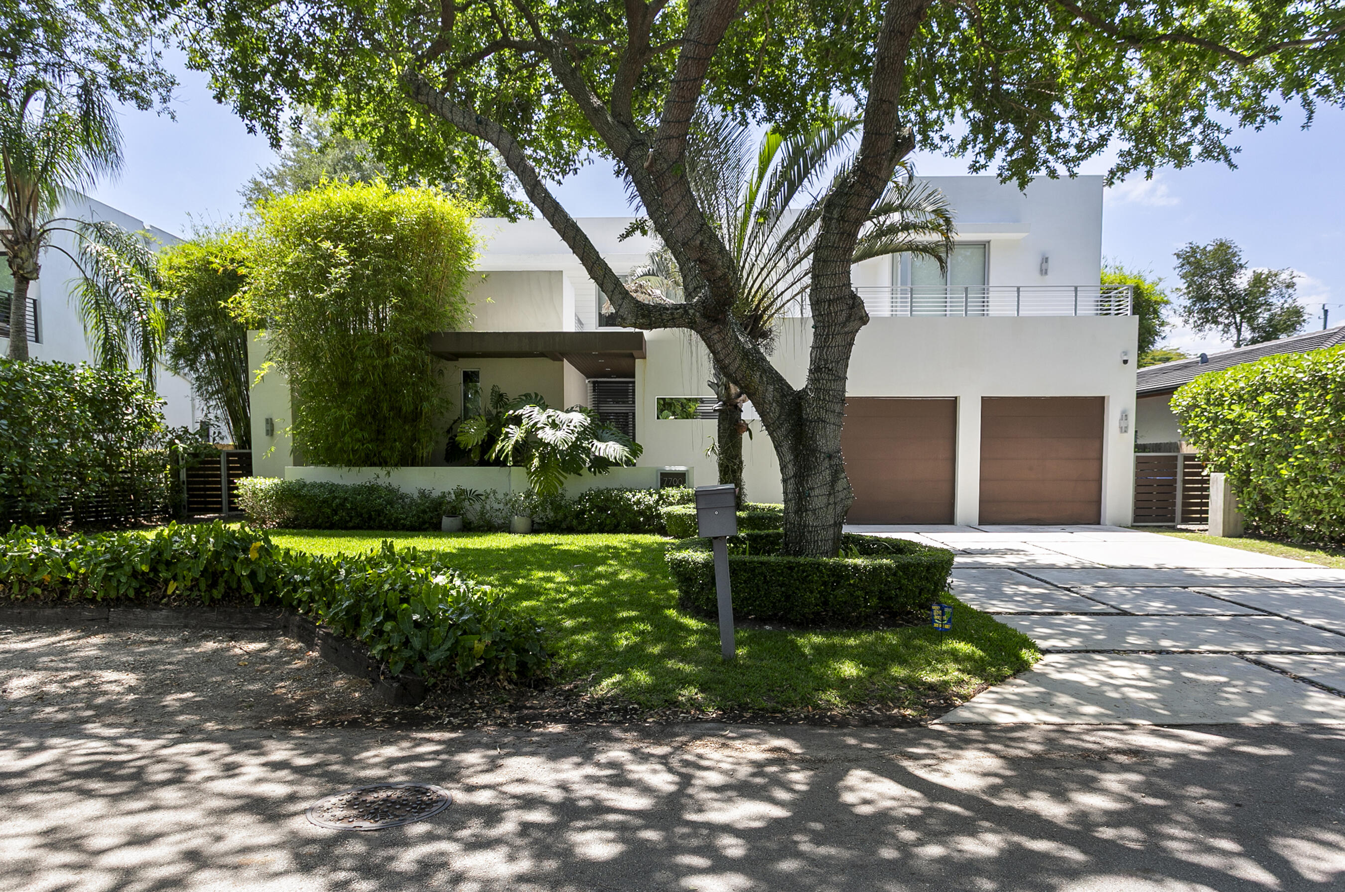 7700 SW 53rd Miami, FL 33143