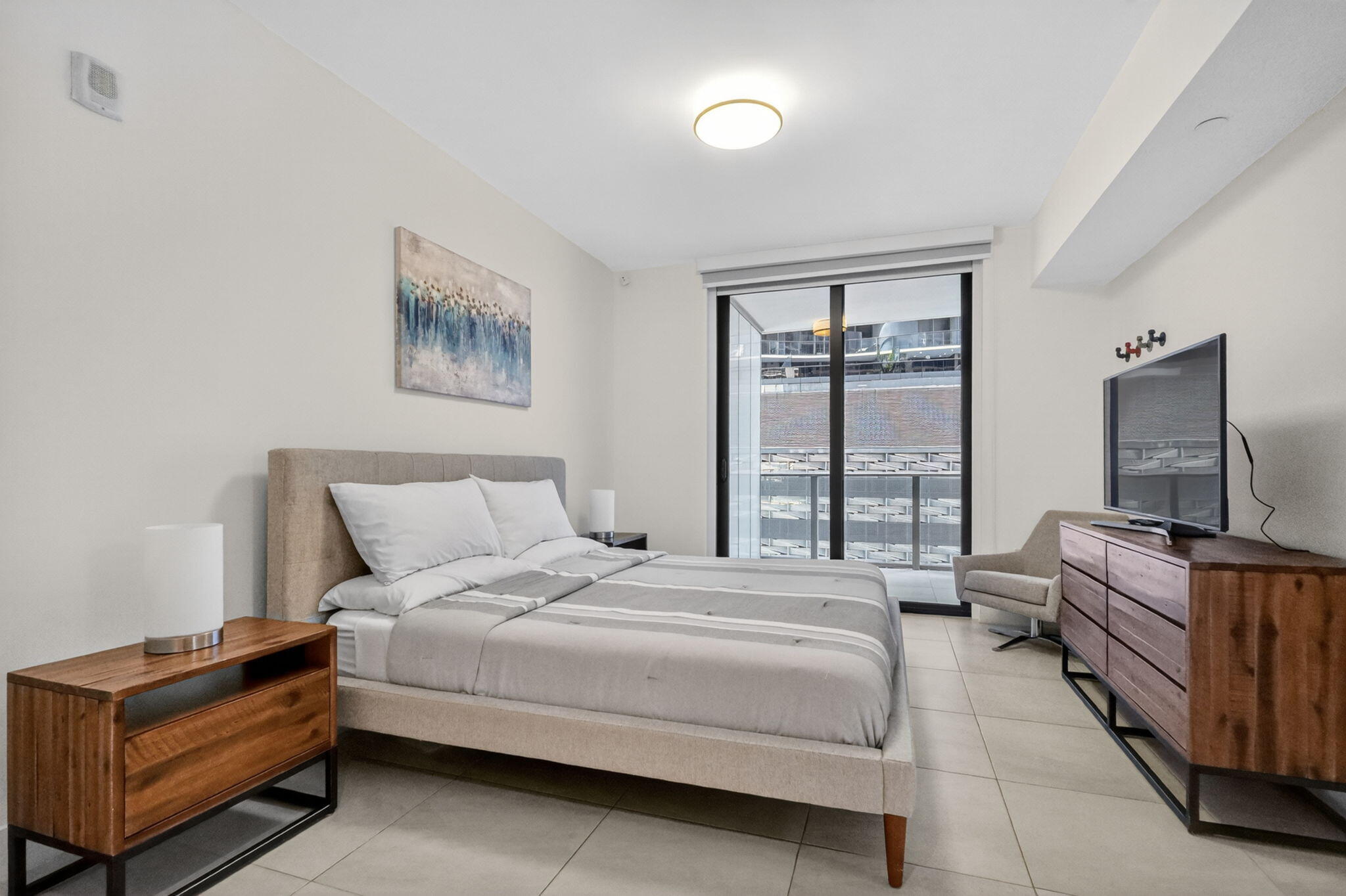 1010 Brickell #1607 Miami, FL 33131