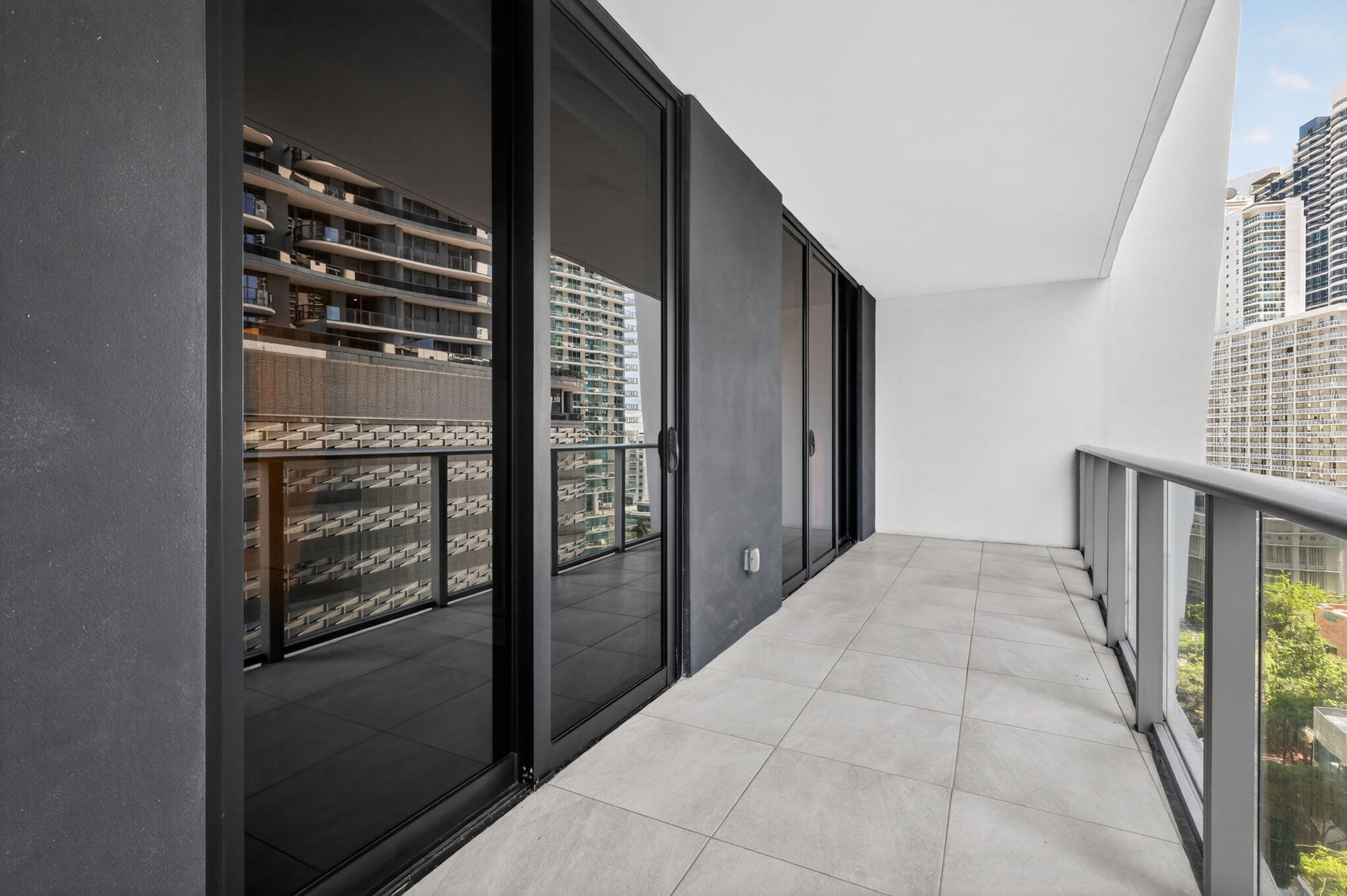 1010 Brickell #1607 Miami, FL 33131