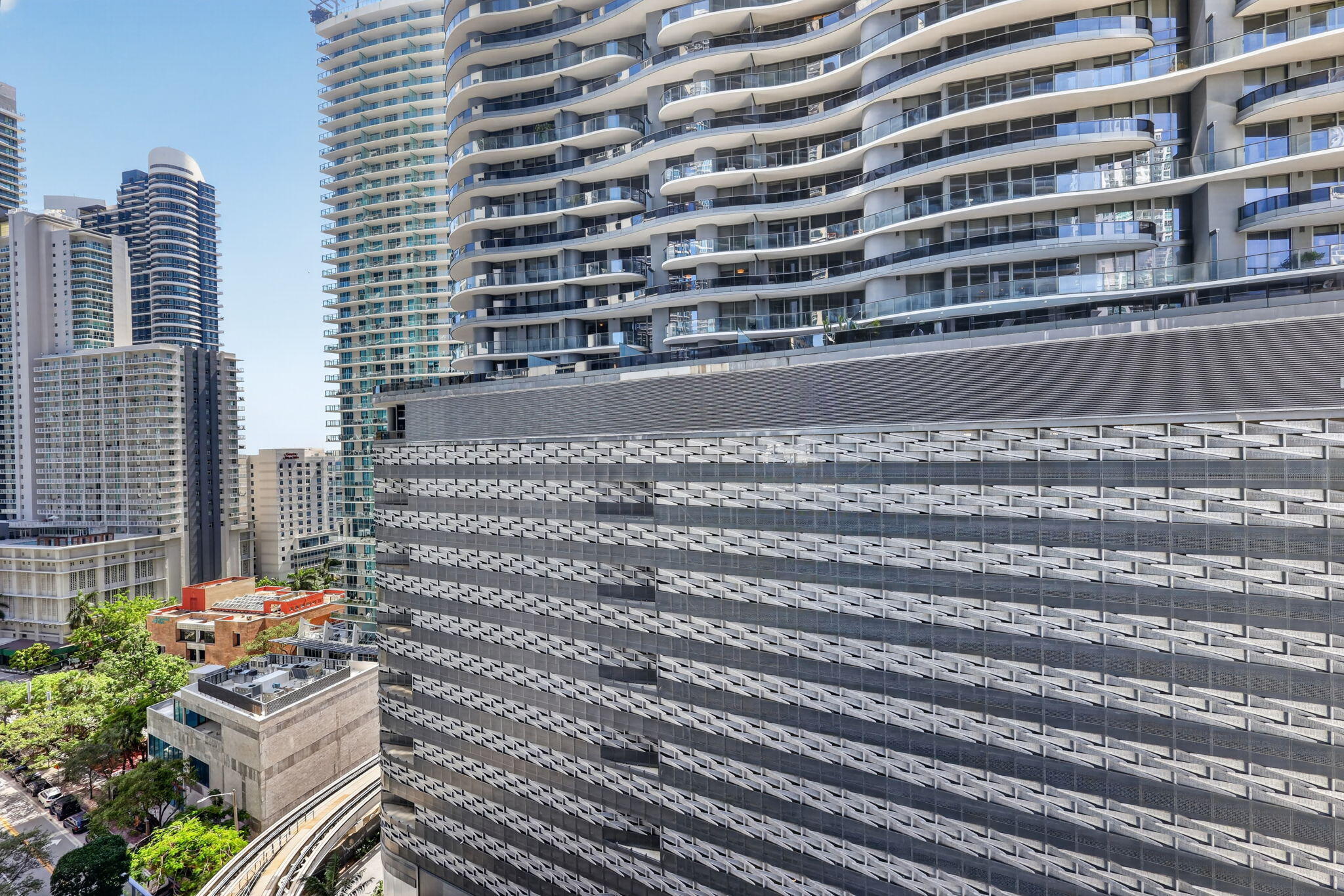 1010 Brickell #1607 Miami, FL 33131