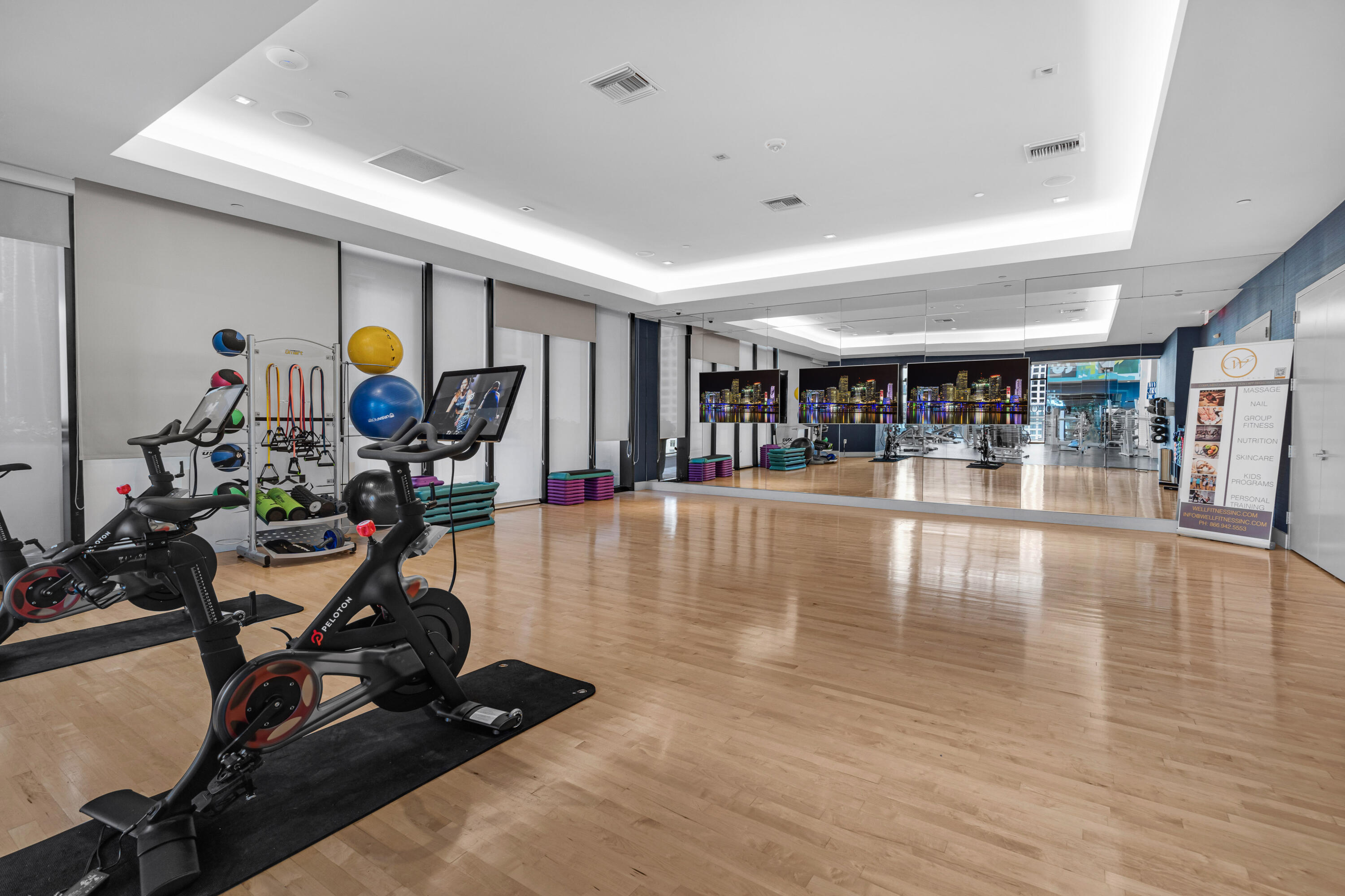 1010 Brickell #1607 Miami, FL 33131