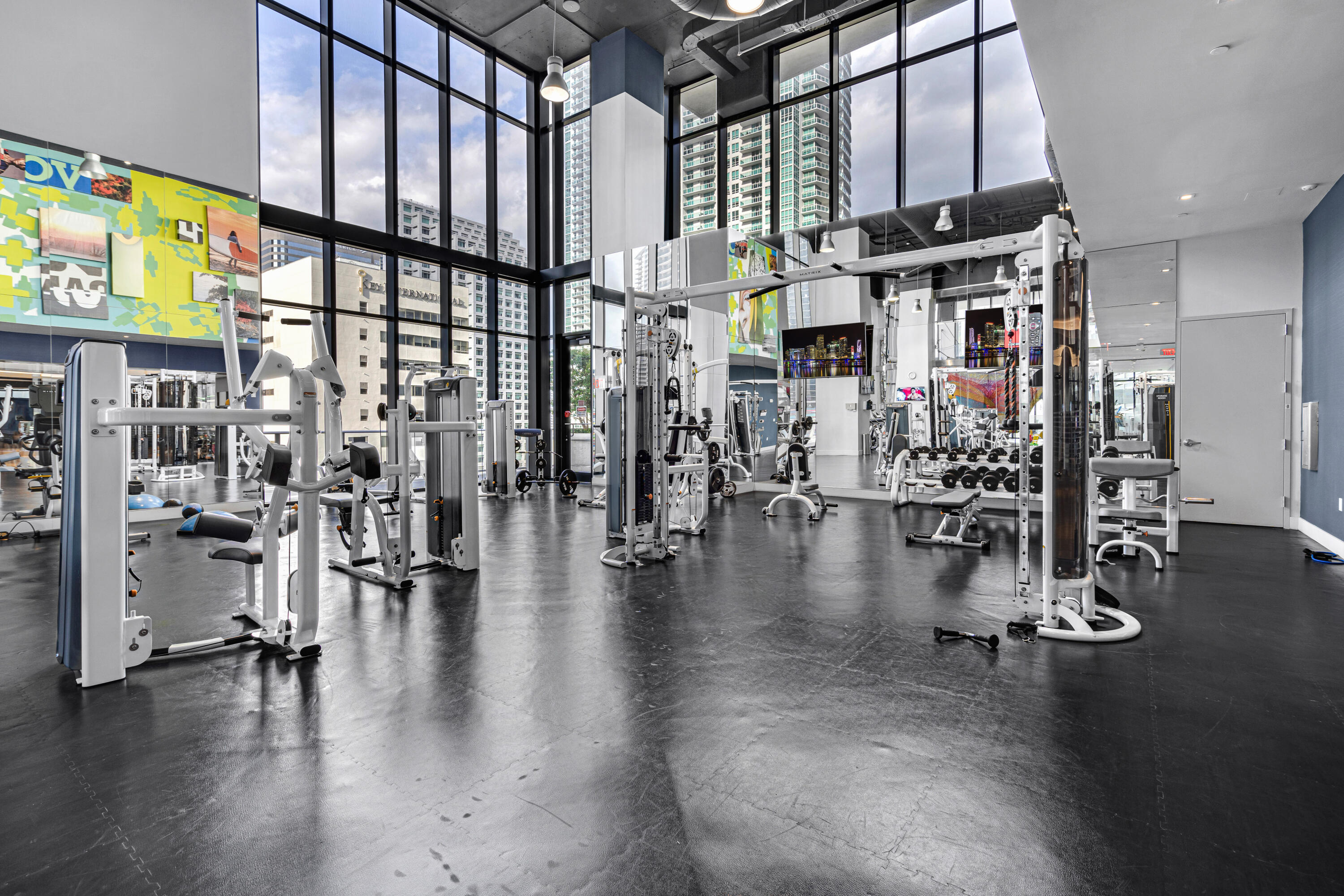 1010 Brickell #1607 Miami, FL 33131