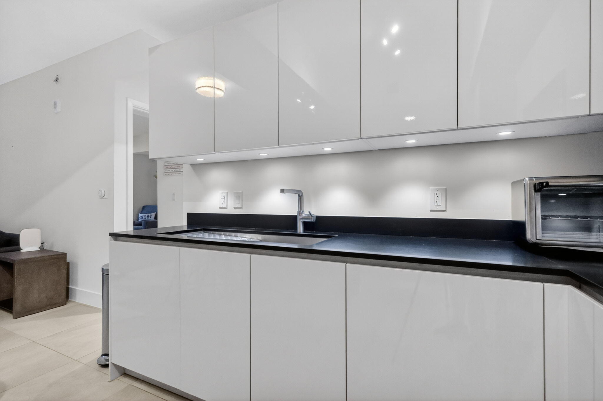 1010 Brickell #1607 Miami, FL 33131