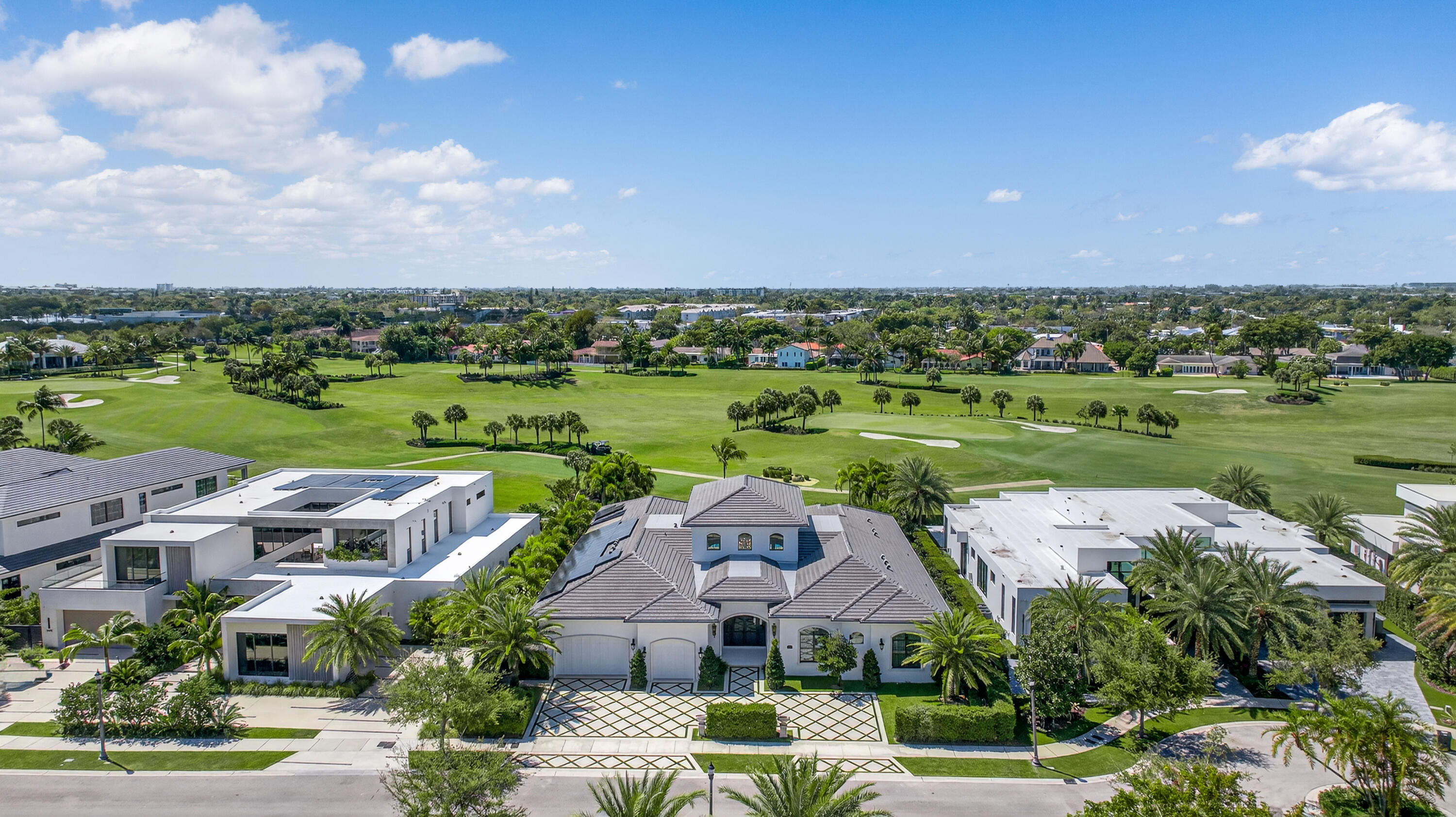 4013 Country Clb Fort Lauderdale, FL 33308