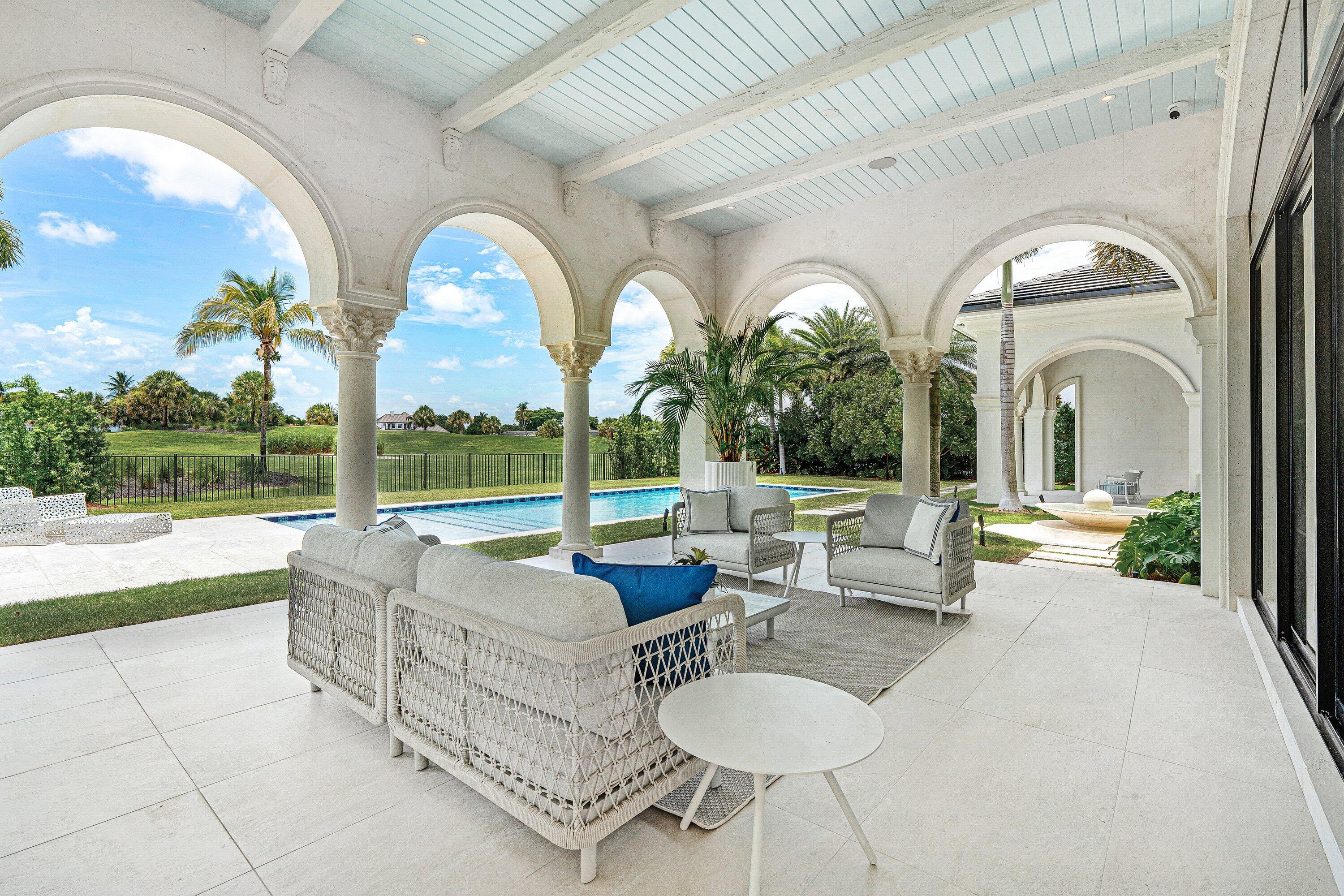 4013 Country Clb Fort Lauderdale, FL 33308