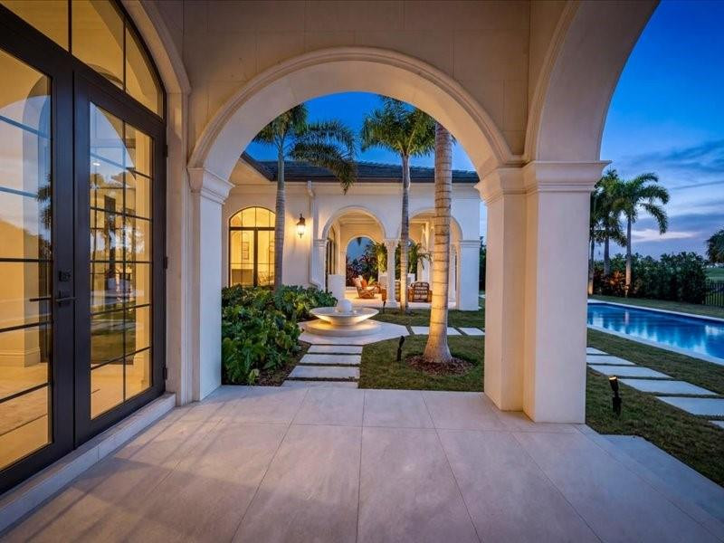 4013 Country Clb Fort Lauderdale, FL 33308