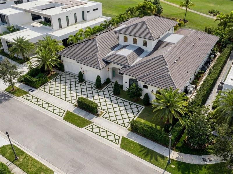 4013 Country Clb Fort Lauderdale, FL 33308