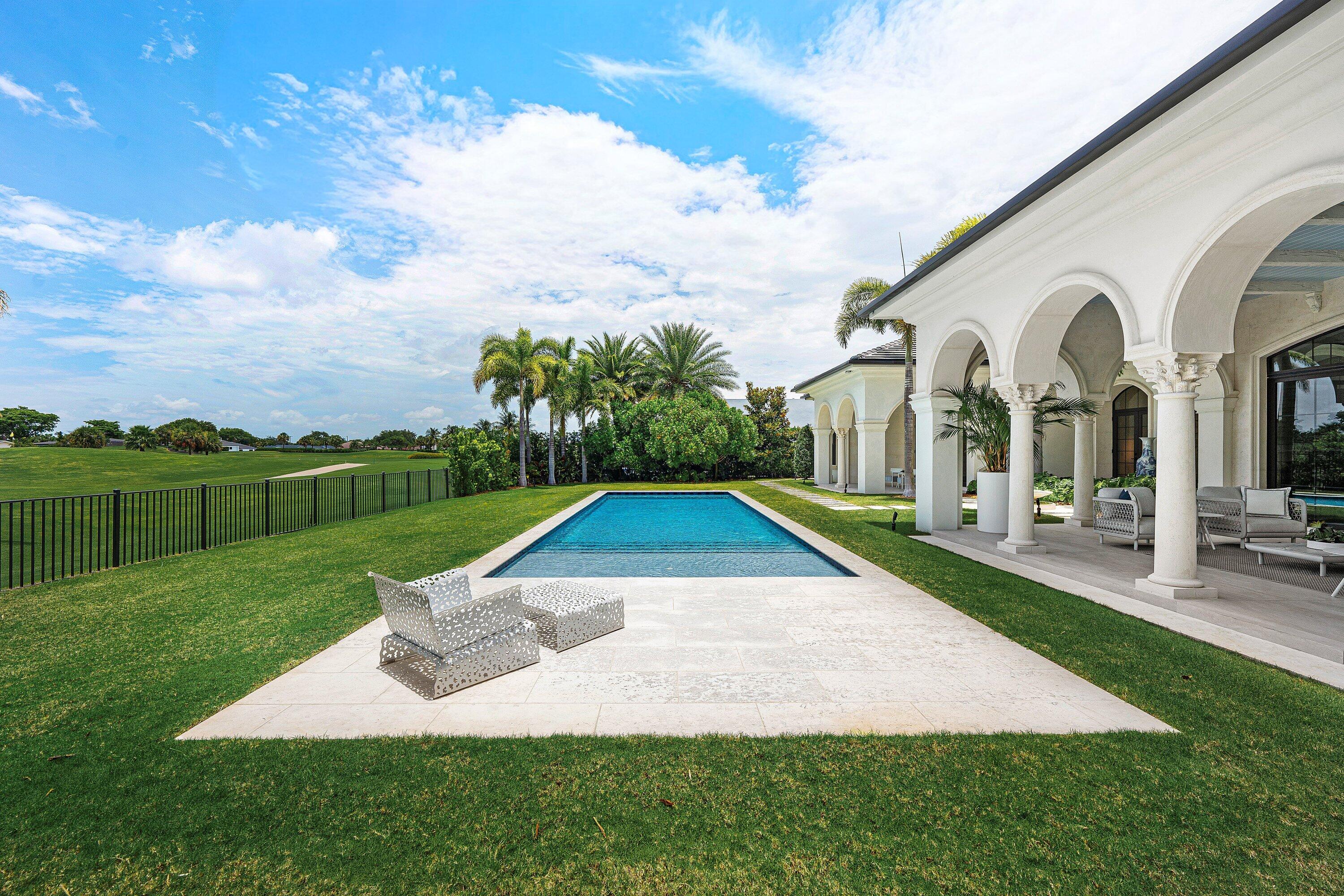 4013 Country Clb Fort Lauderdale, FL 33308