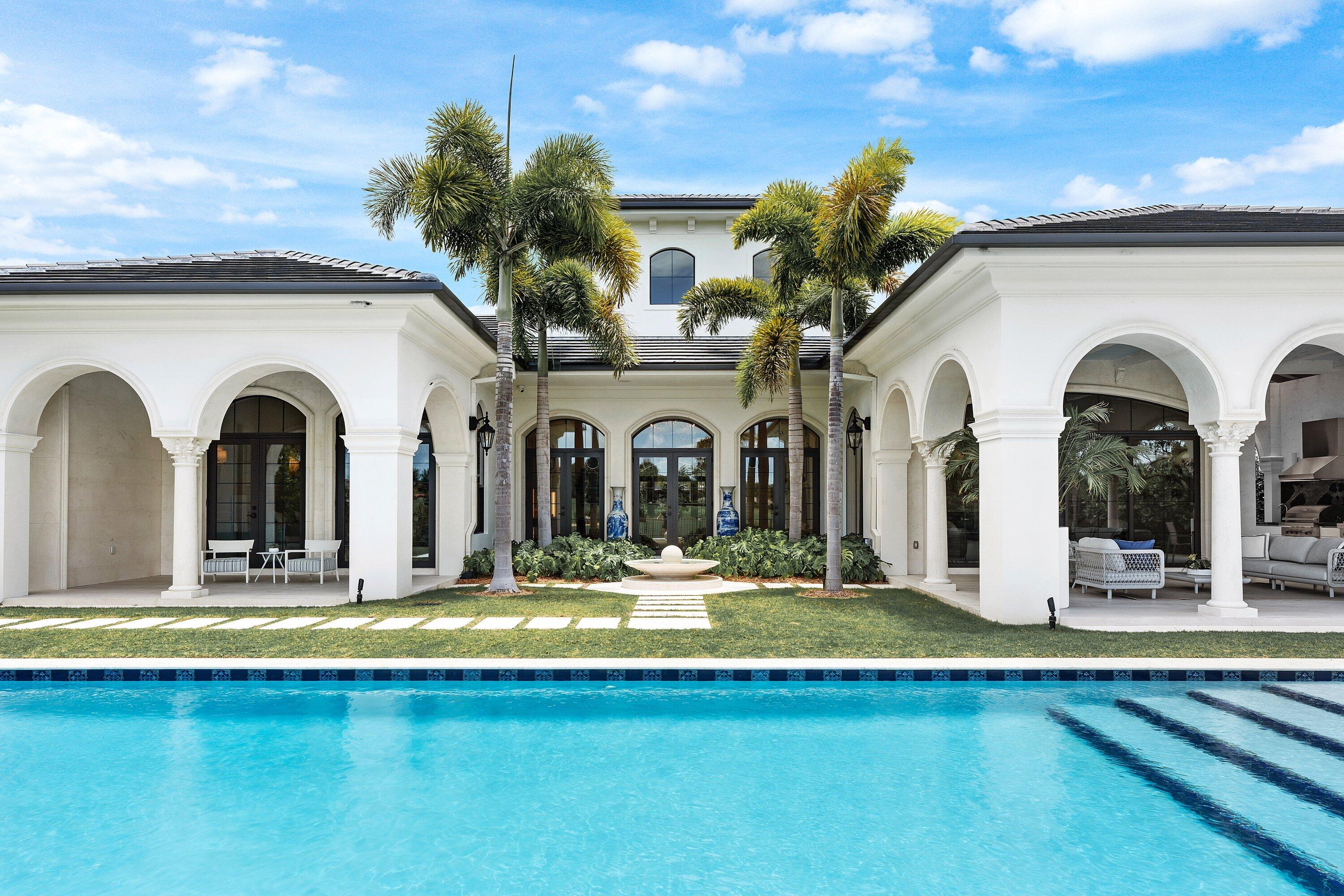 4013 Country Clb Fort Lauderdale, FL 33308