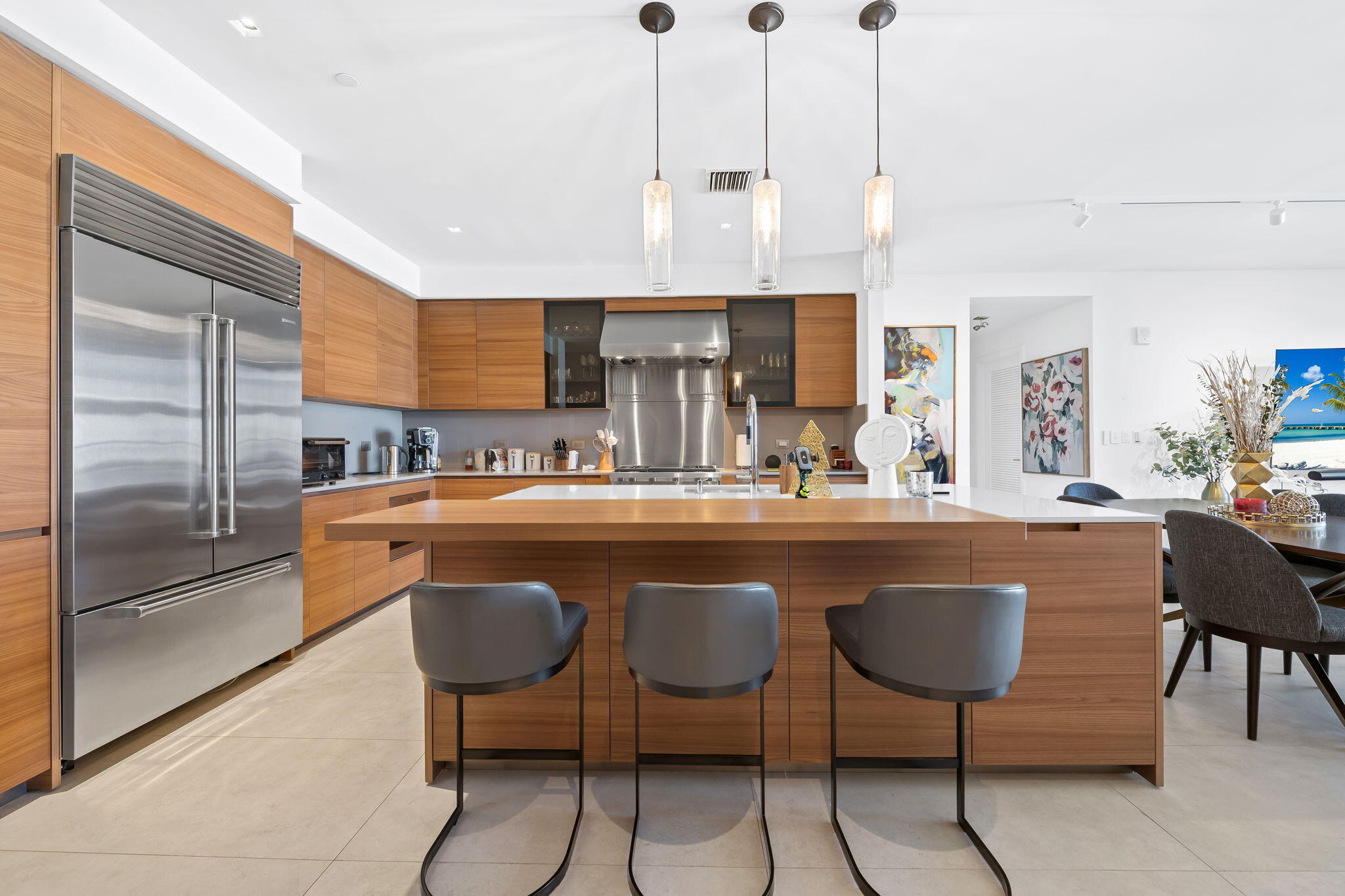 3581 E Glencoe #408 Miami, FL 33133
