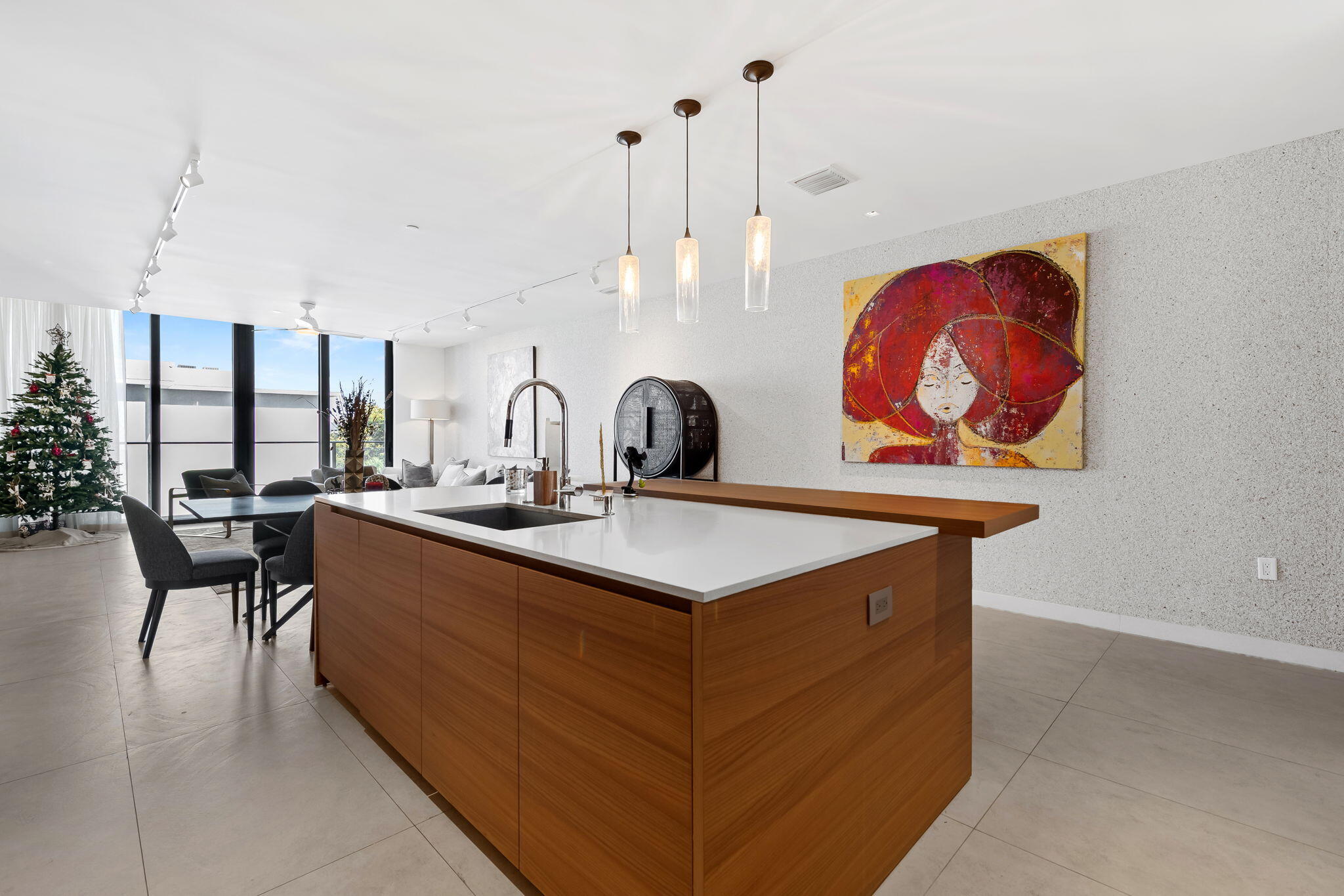 3581 E Glencoe #408 Miami, FL 33133
