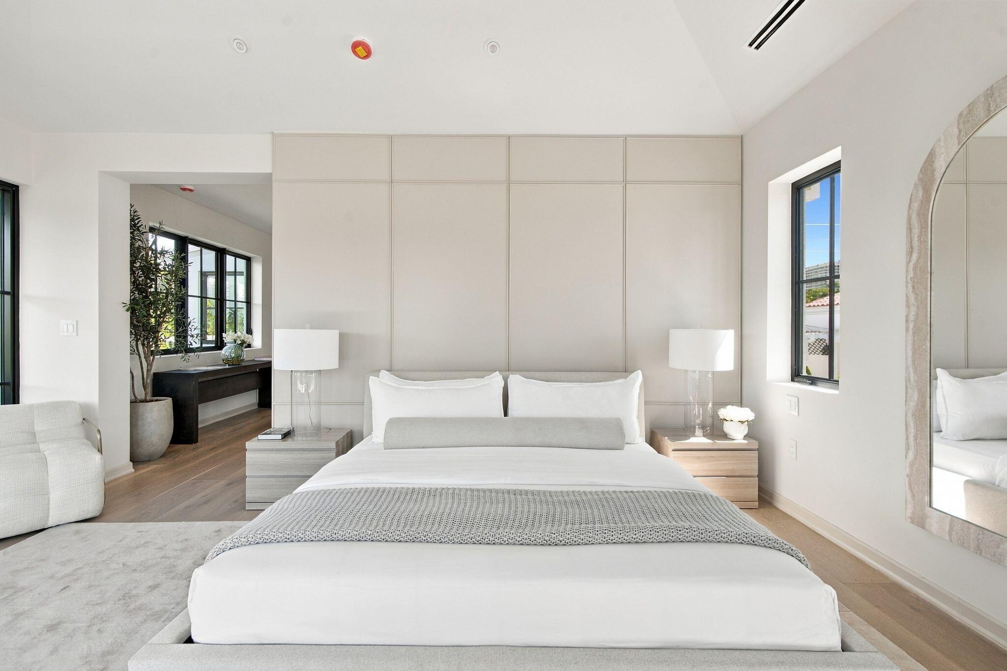5262 La Gorce Dr Miami Beach, FL 33140