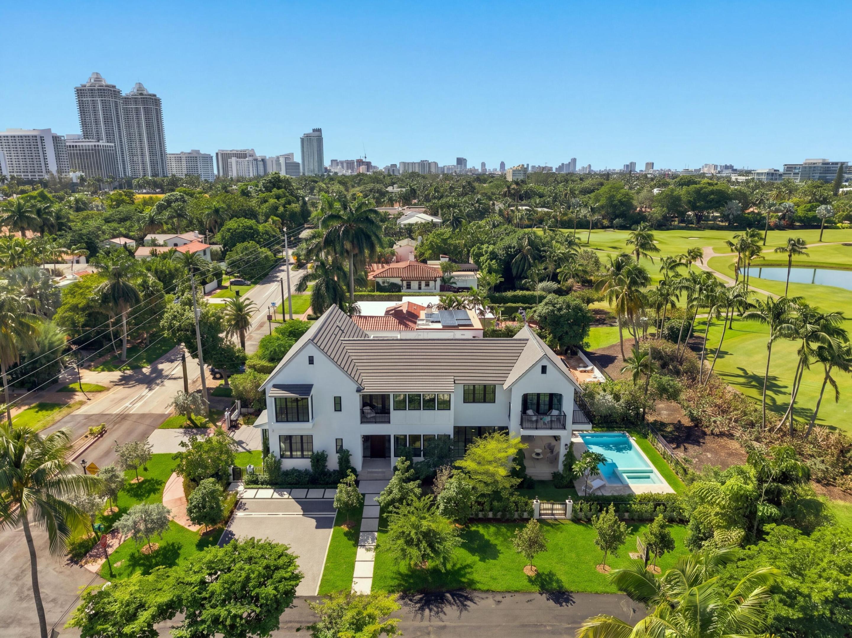5262 La Gorce Dr Miami Beach, FL 33140