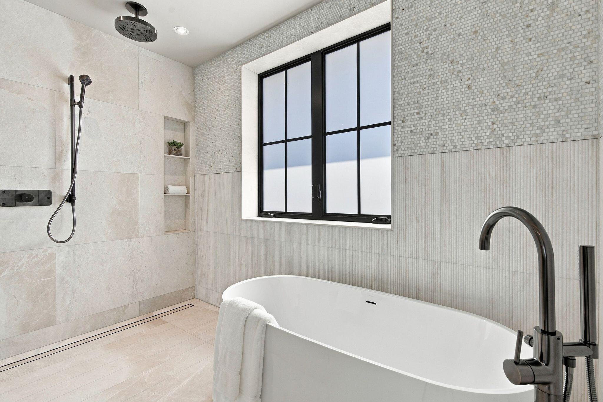 5262 La Gorce Dr Miami Beach, FL 33140