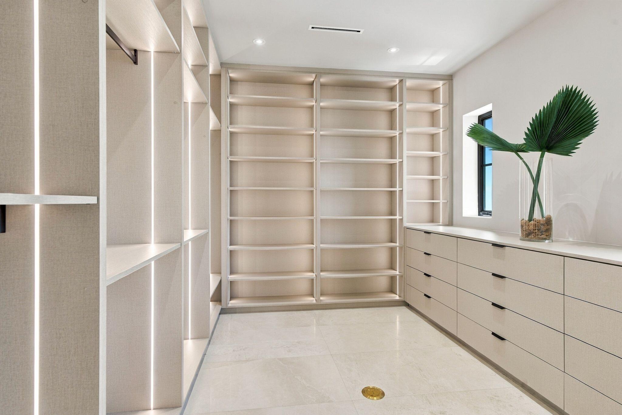 5262 La Gorce Dr Miami Beach, FL 33140