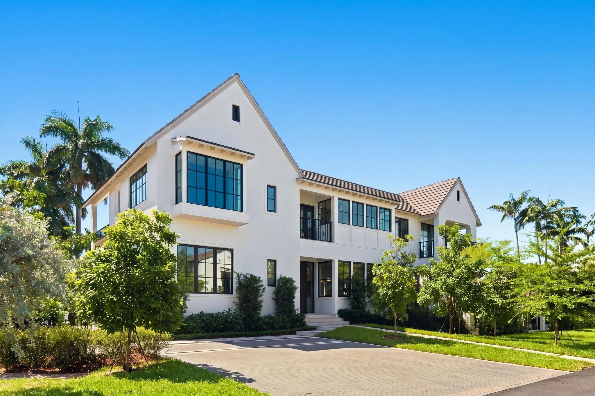 5262 La Gorce Dr Miami Beach, FL 33140