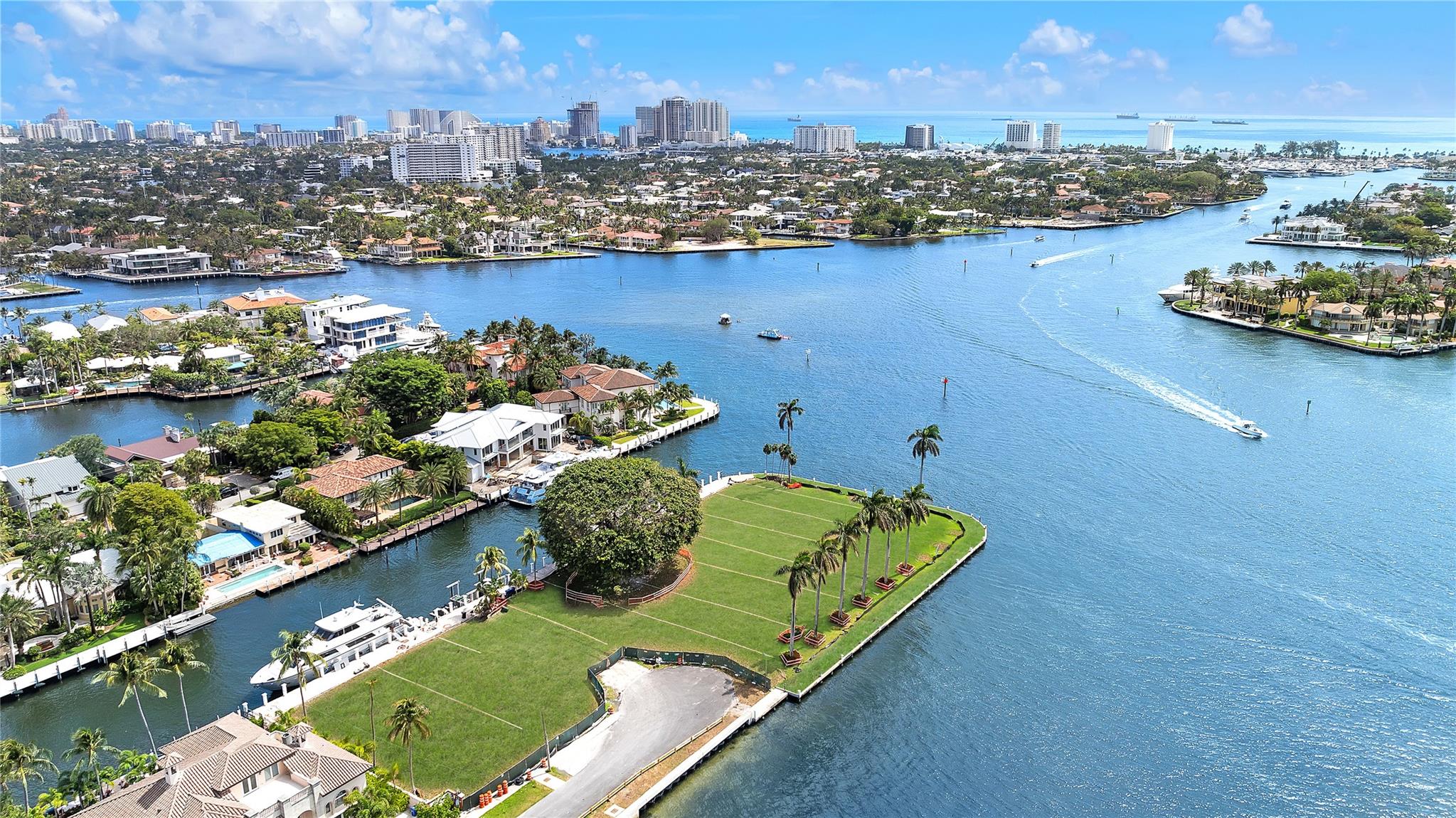 1818 SE 10th St Fort Lauderdale, FL 33316