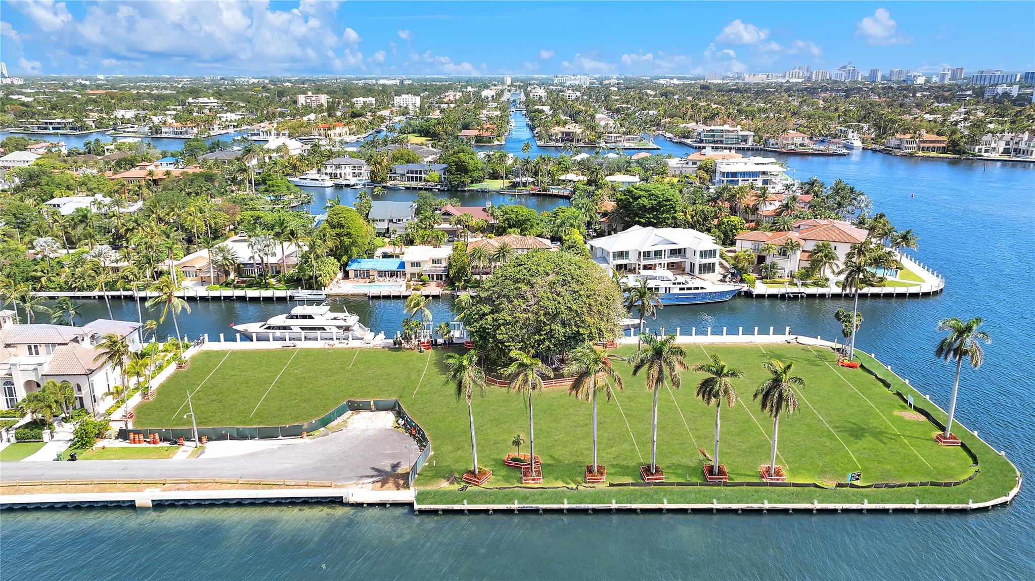 1818 SE 10th St Fort Lauderdale, FL 33316