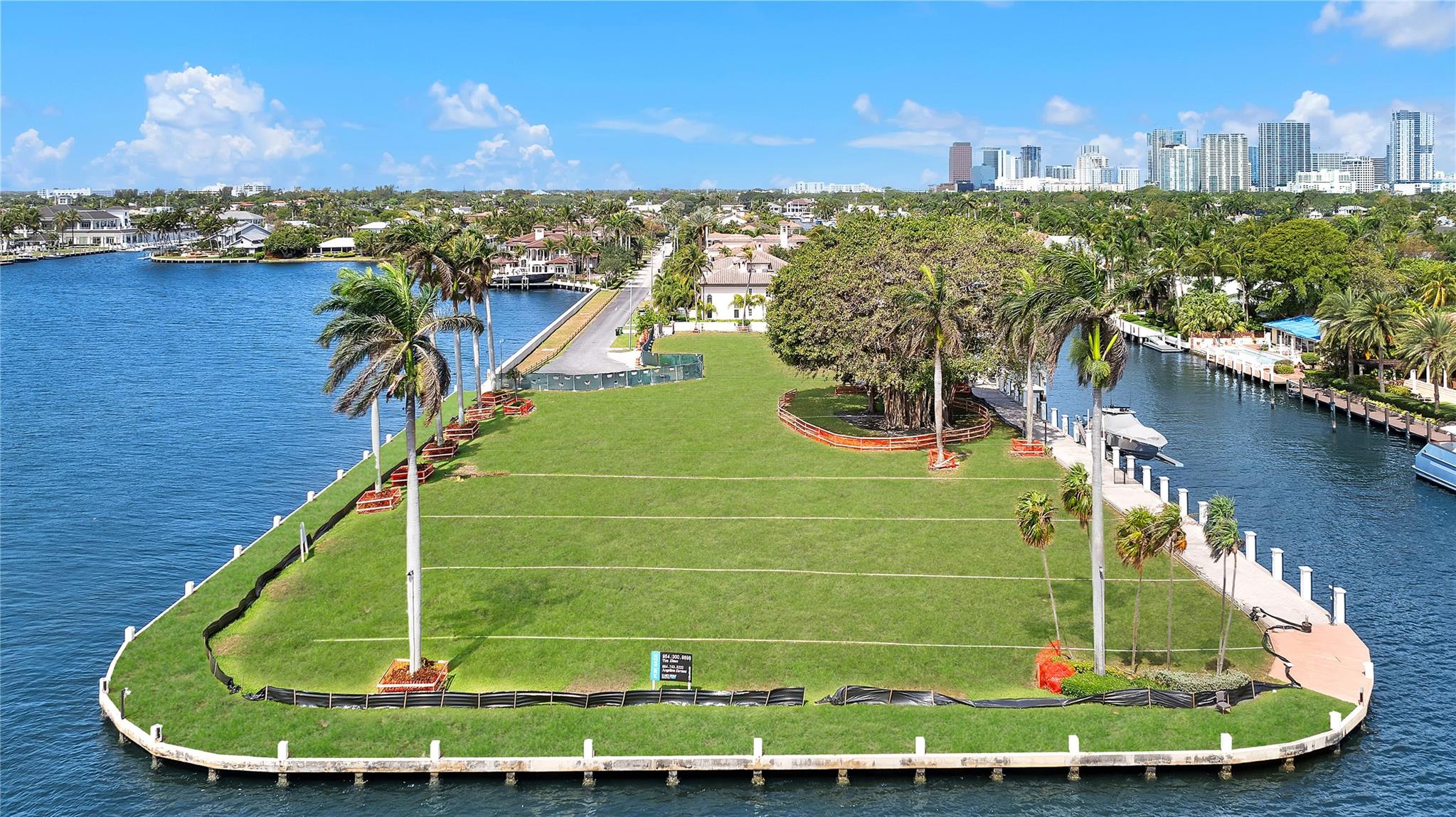 1818 SE 10th St Fort Lauderdale, FL 33316