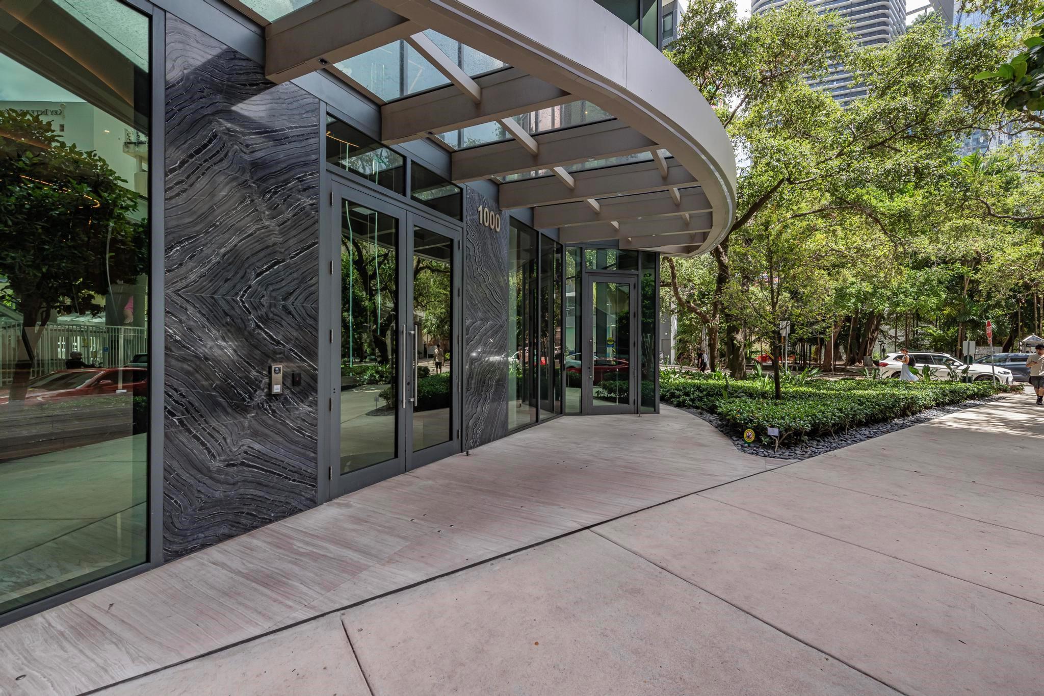image Brickell Flatiron21