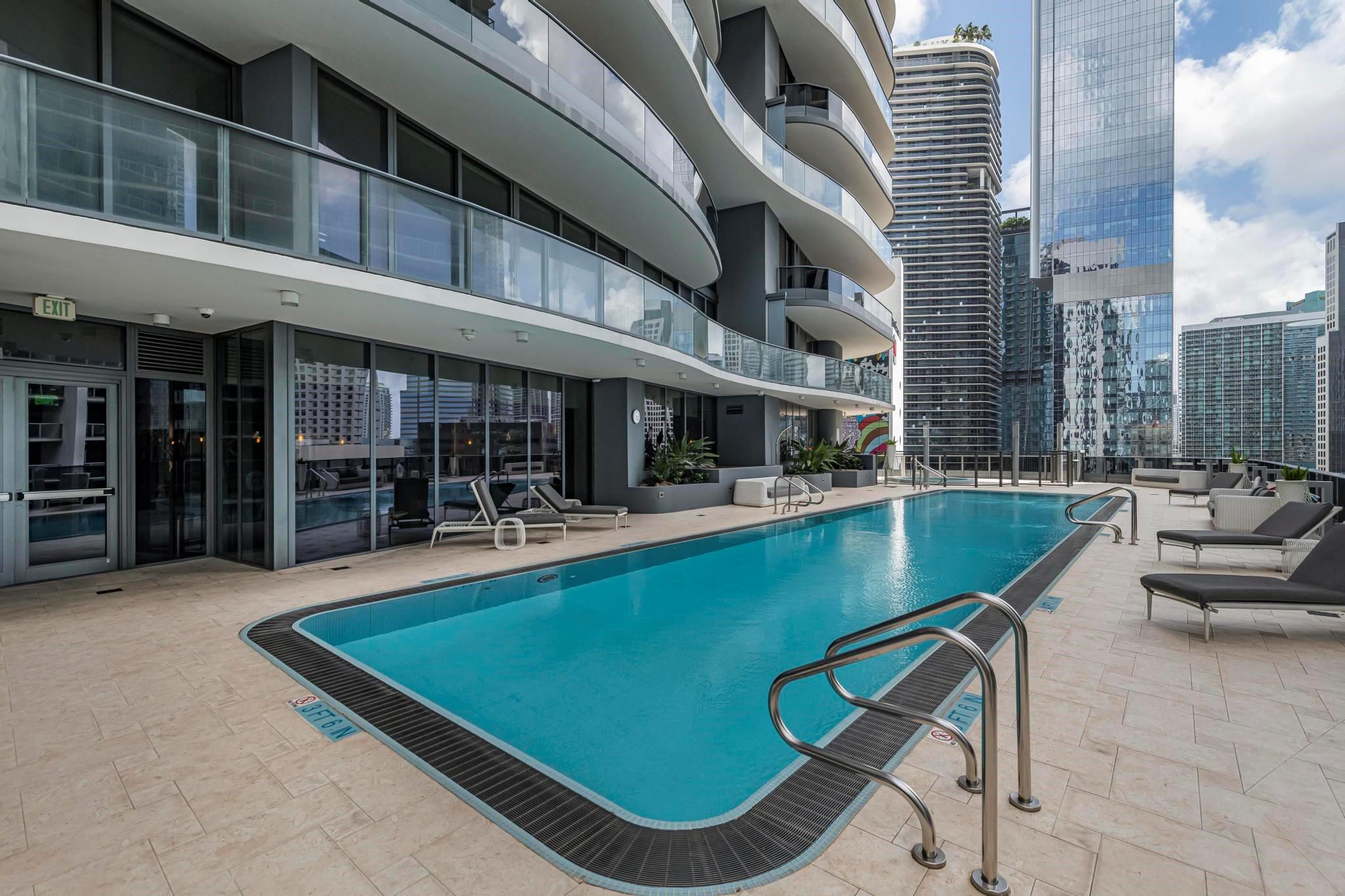 image Brickell Flatiron26