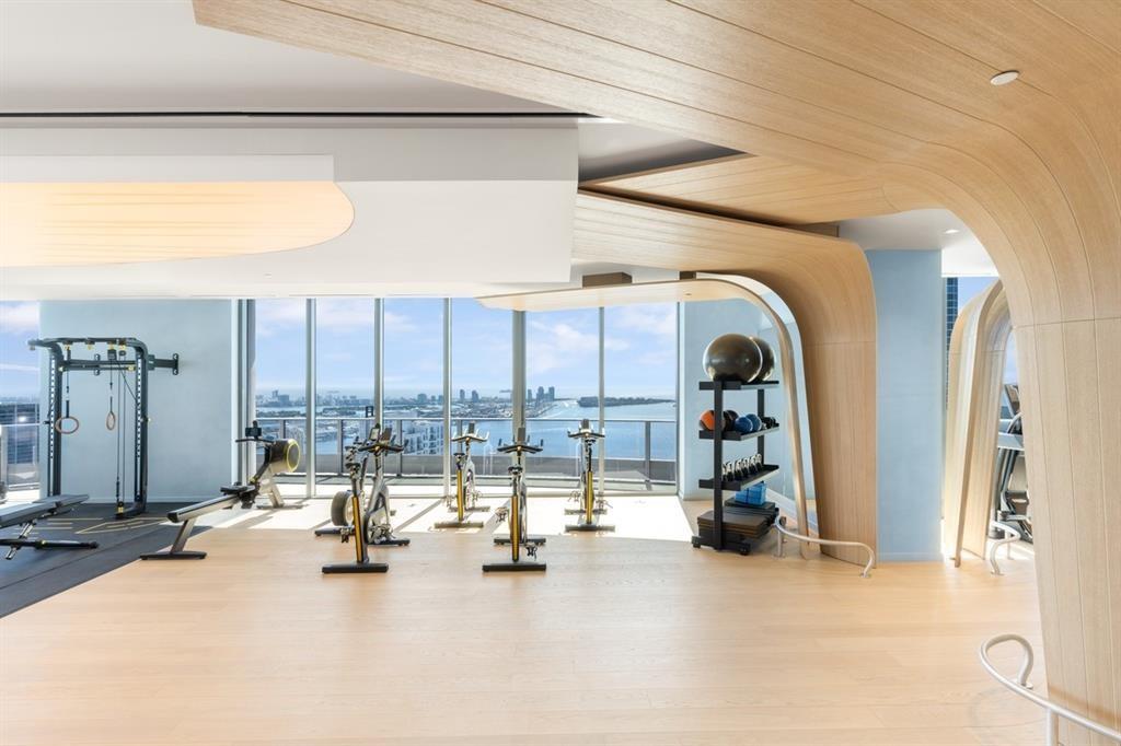 image Brickell Flatiron28