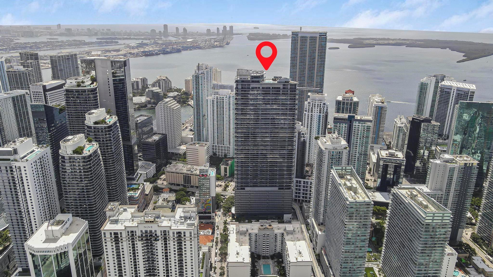 image Brickell Flatiron47