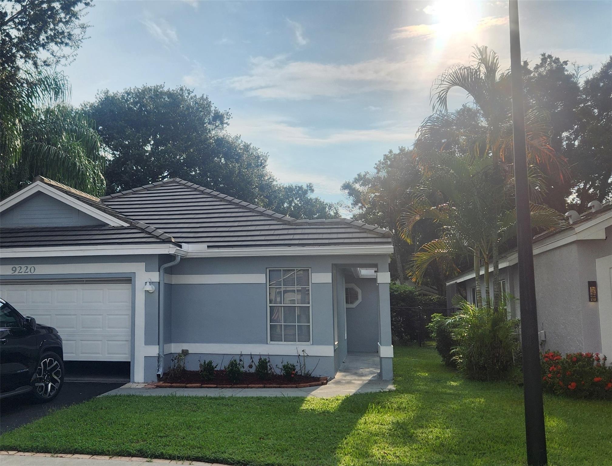 9220 Arborwood Cir