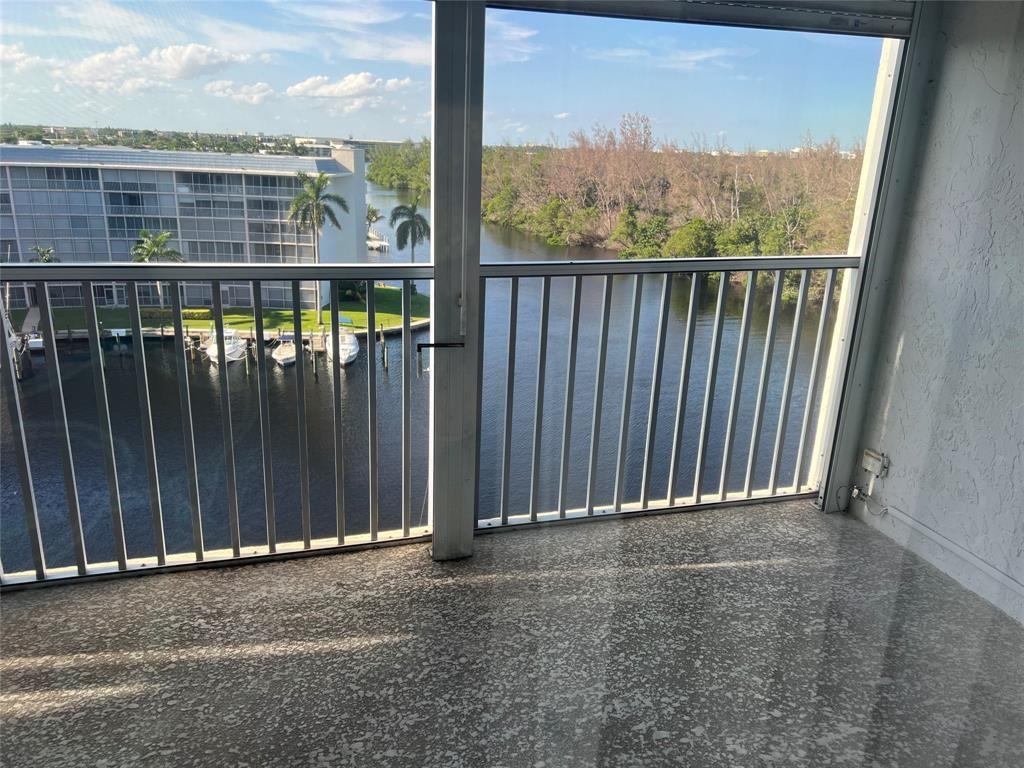 1537 E Hillsboro Blvd #839