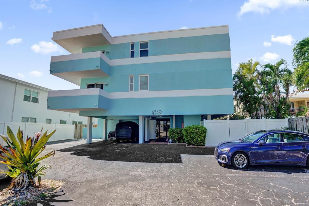 4549 N Ocean Dr #1