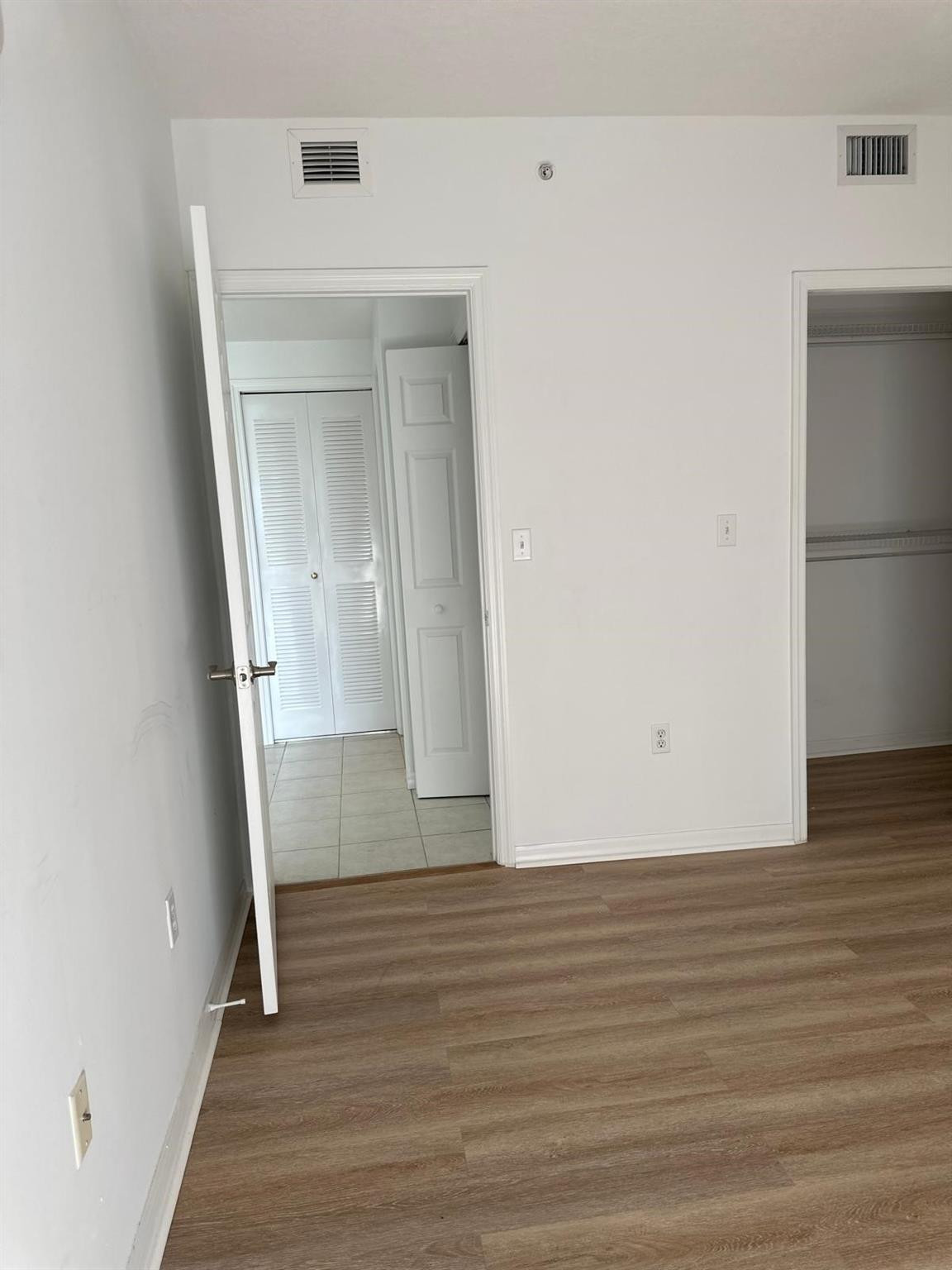 3410 Coral Way #804 Miami, FL 33145