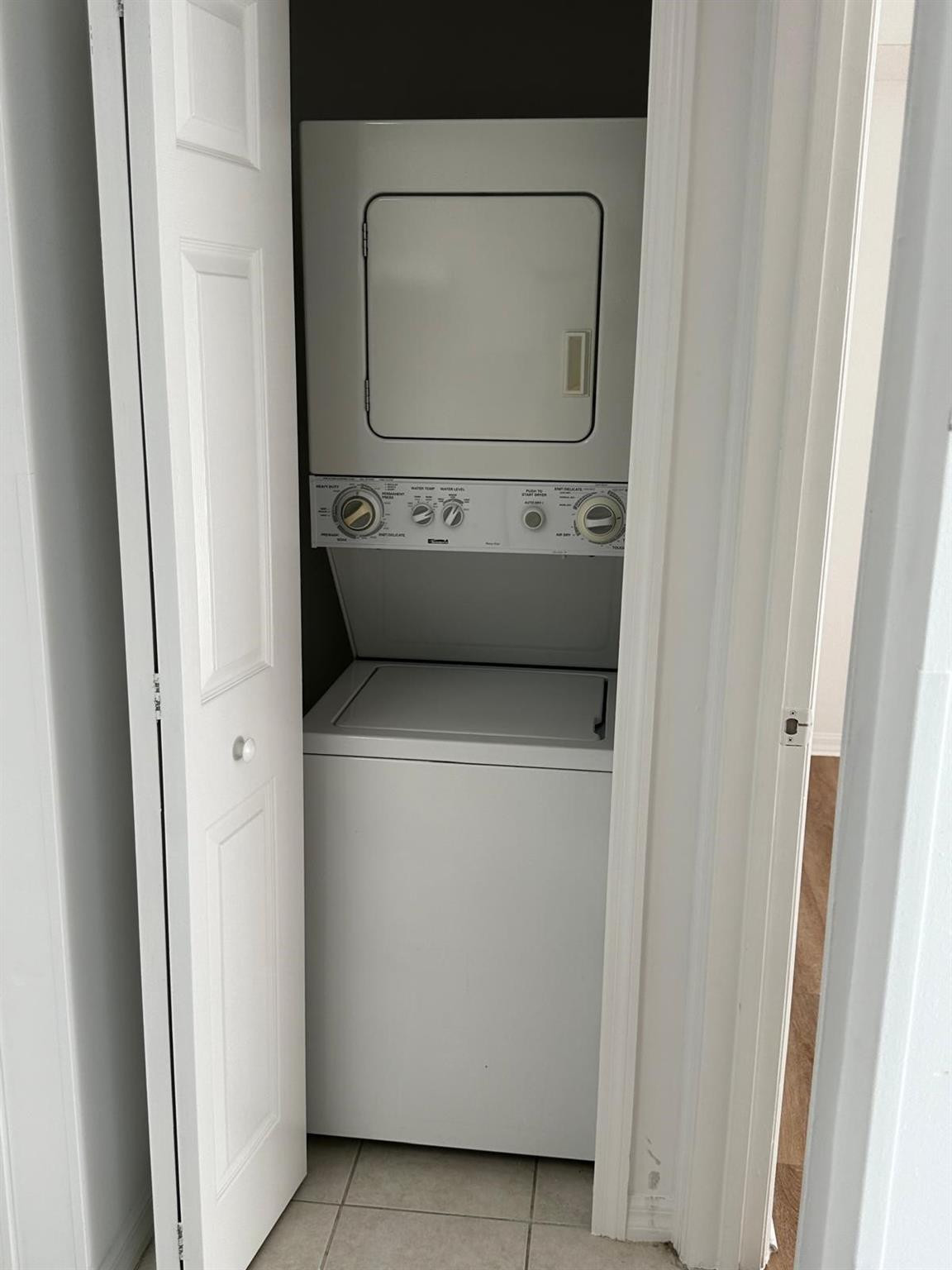 3410 Coral Way #804 Miami, FL 33145