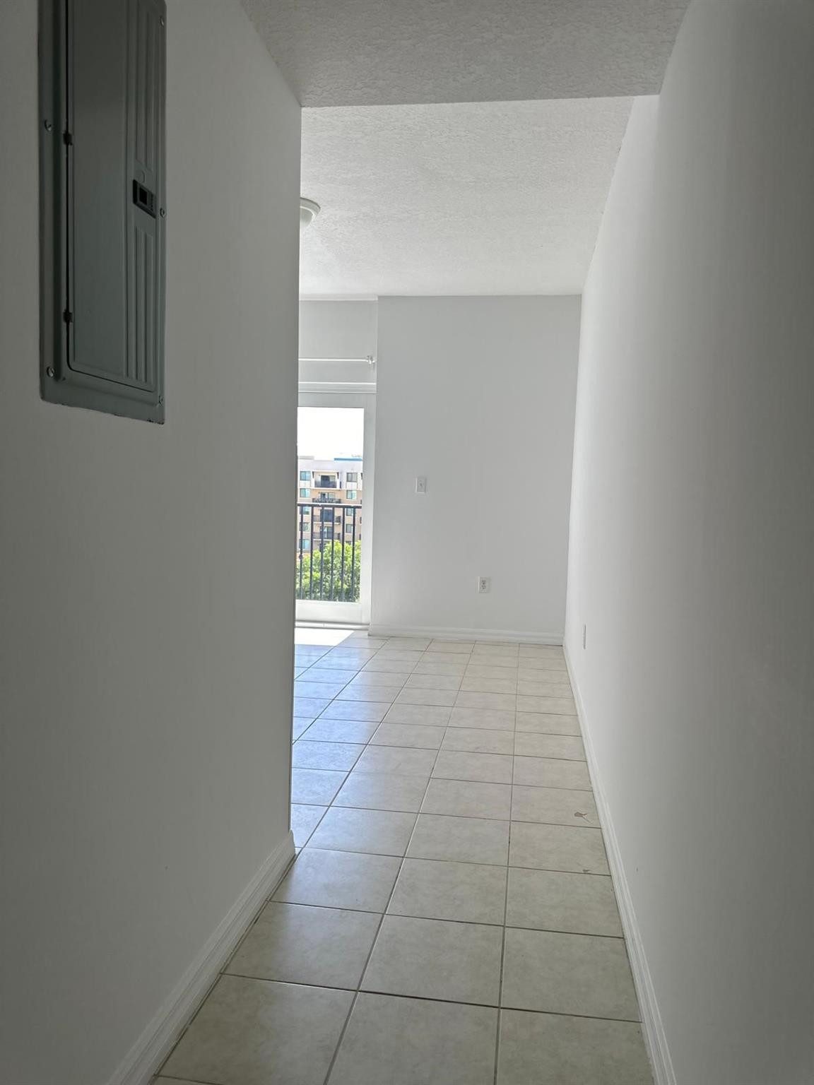 3410 Coral Way #804 Miami, FL 33145
