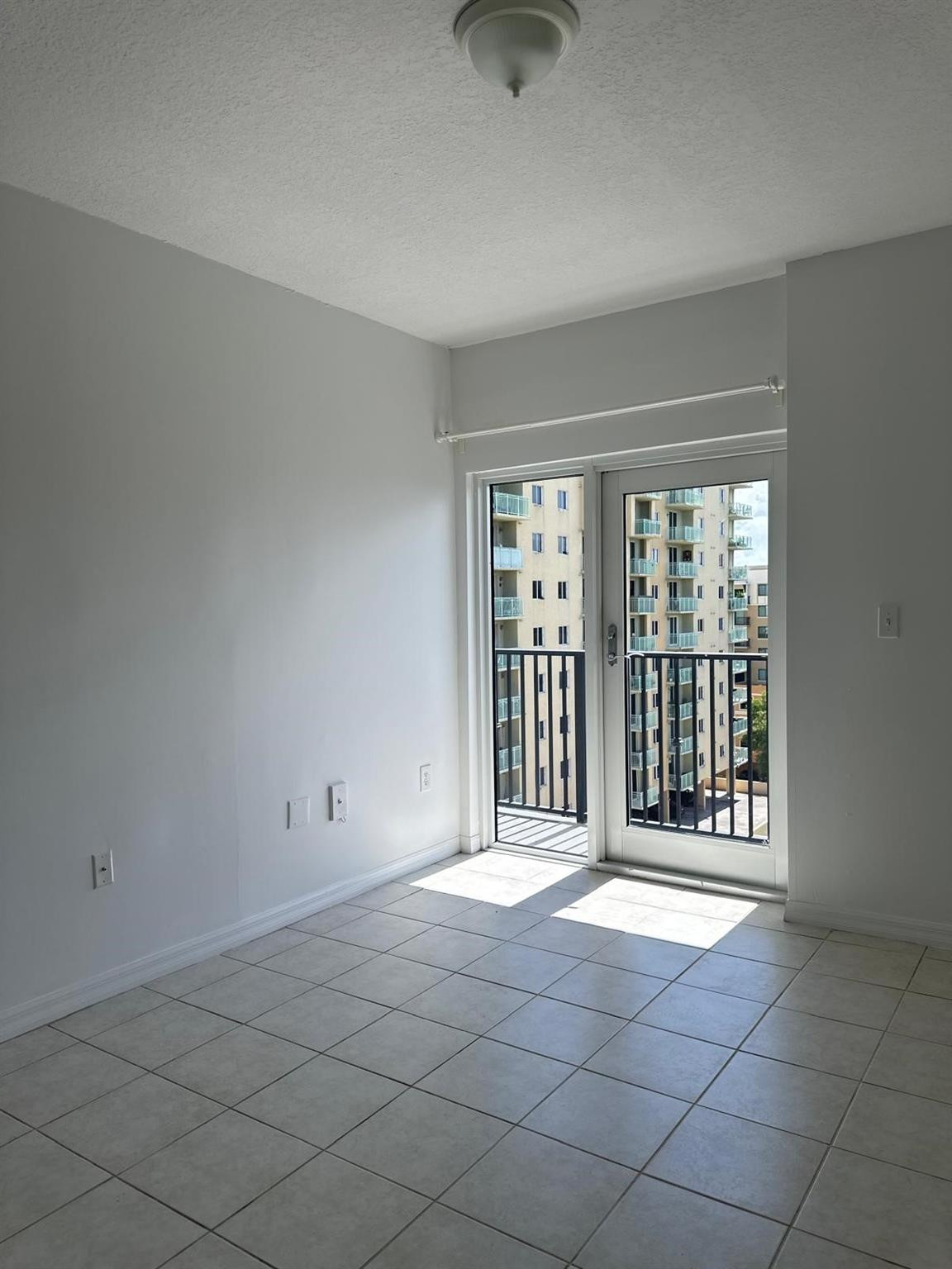 3410 Coral Way #804 Miami, FL 33145