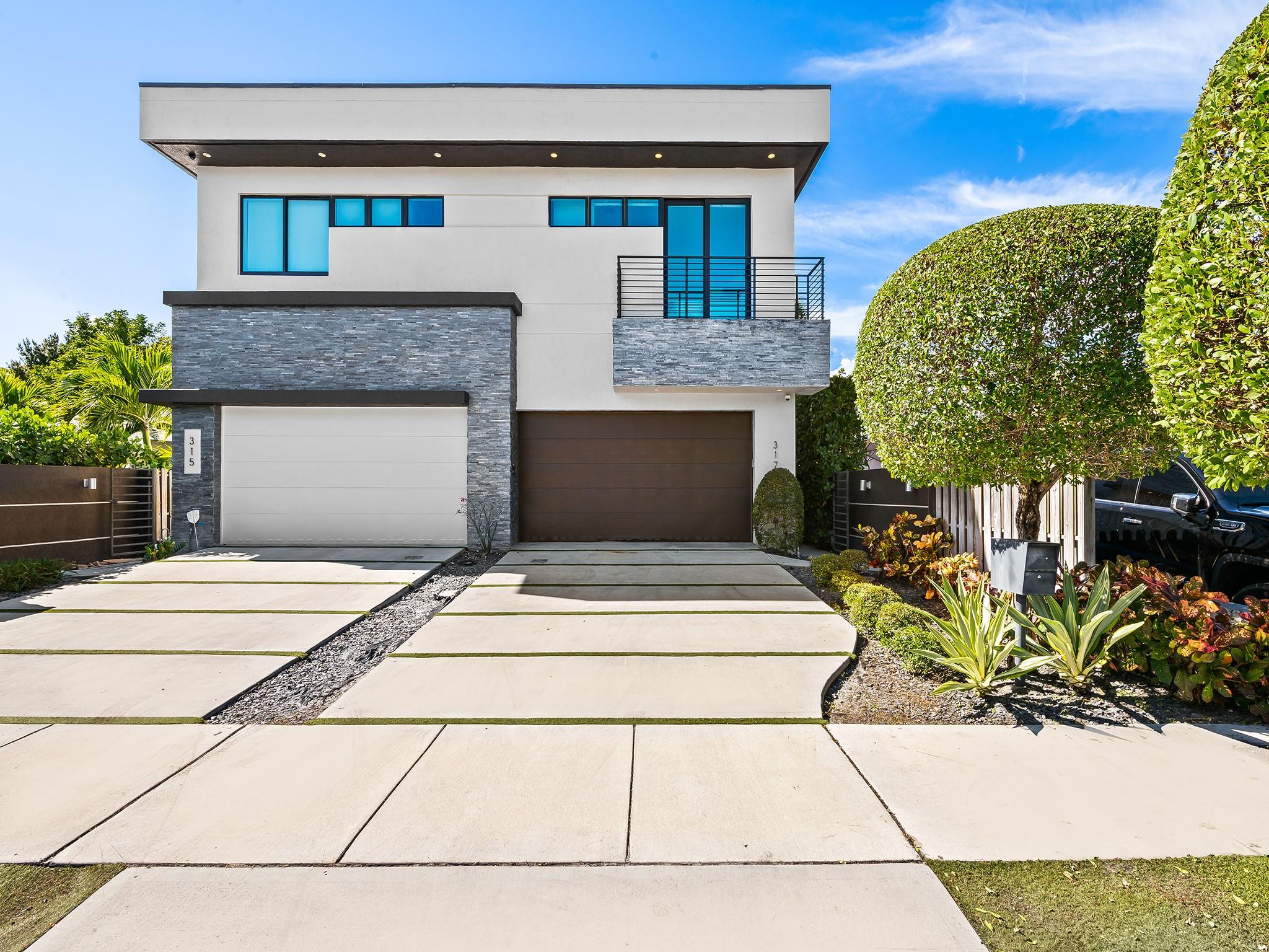 317 NE 15th Ave #317