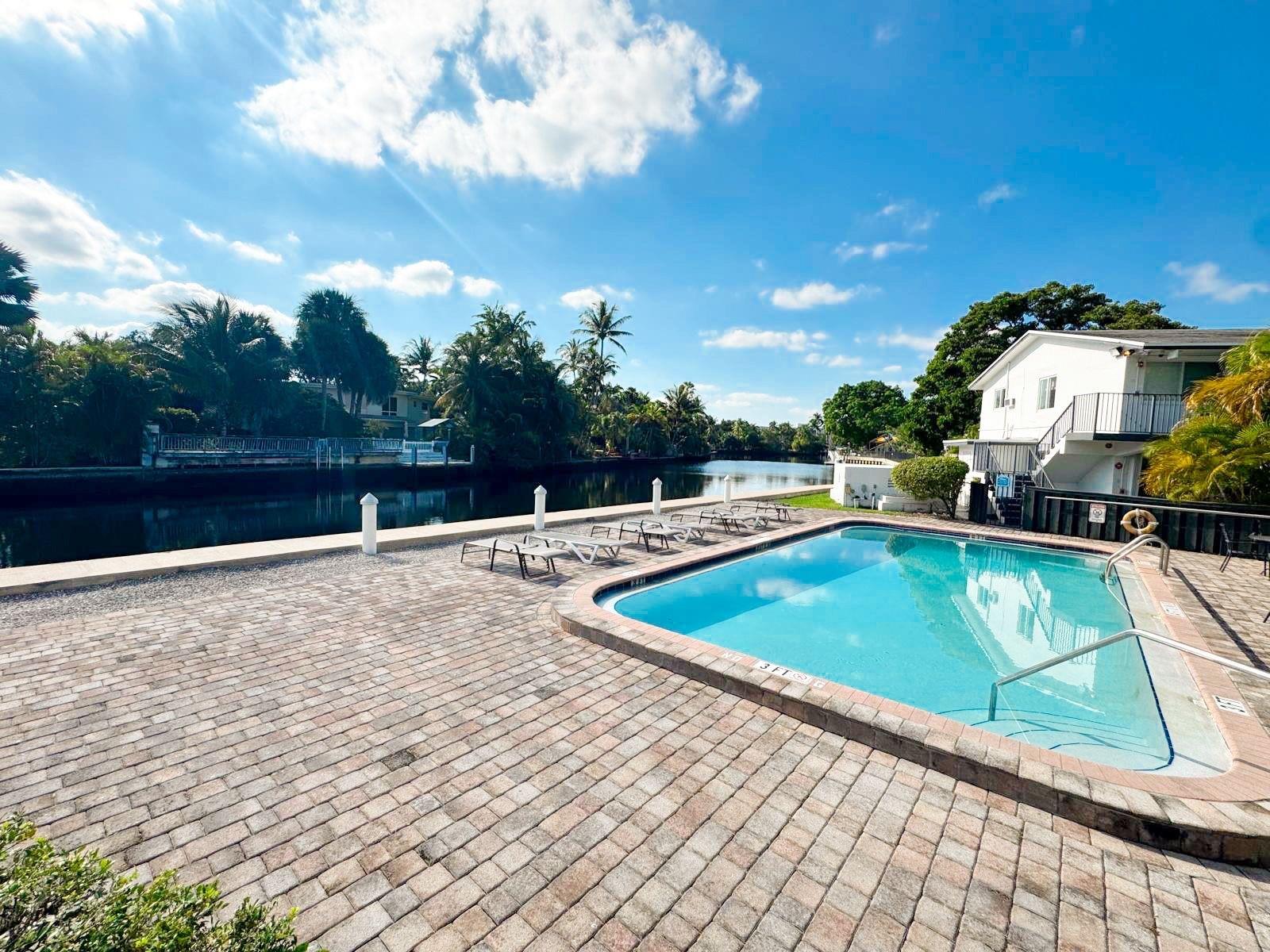 1816 E Oakland Park Blvd #78 Fort Lauderdale, FL 33306