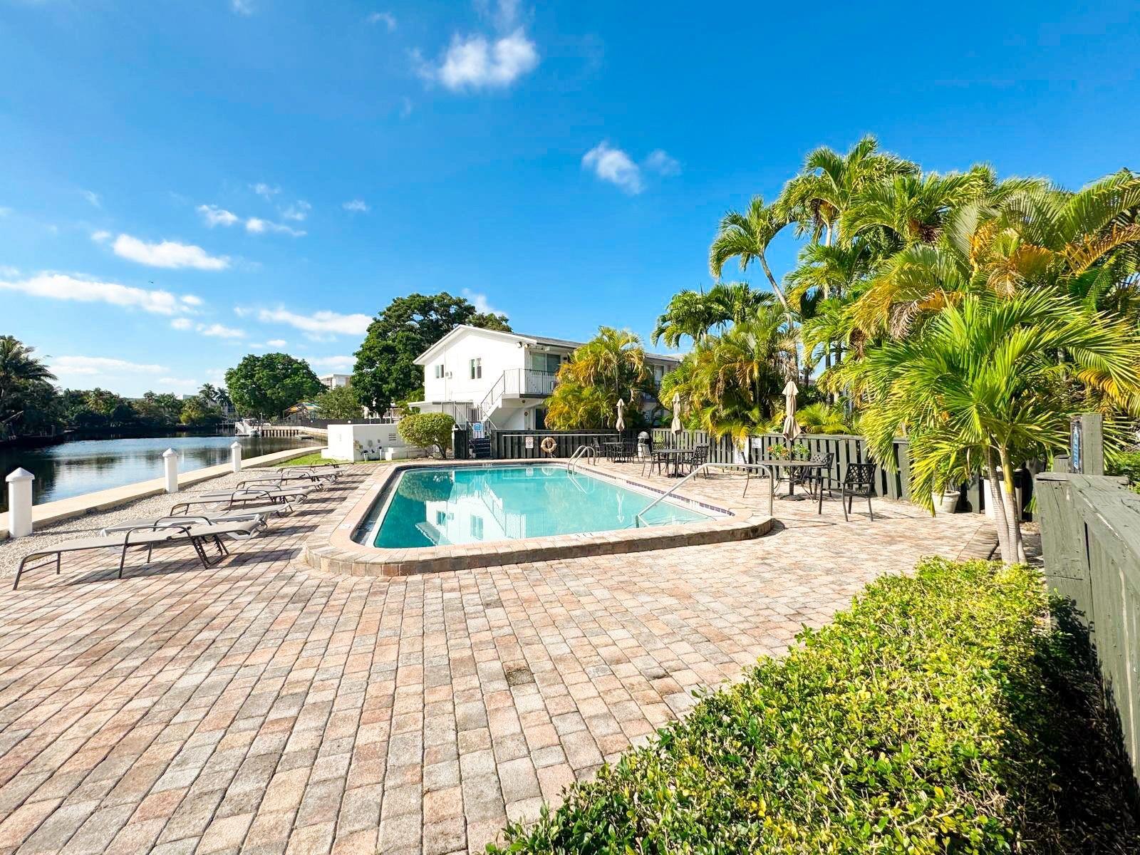 1816 E Oakland Park Blvd #78 Fort Lauderdale, FL 33306