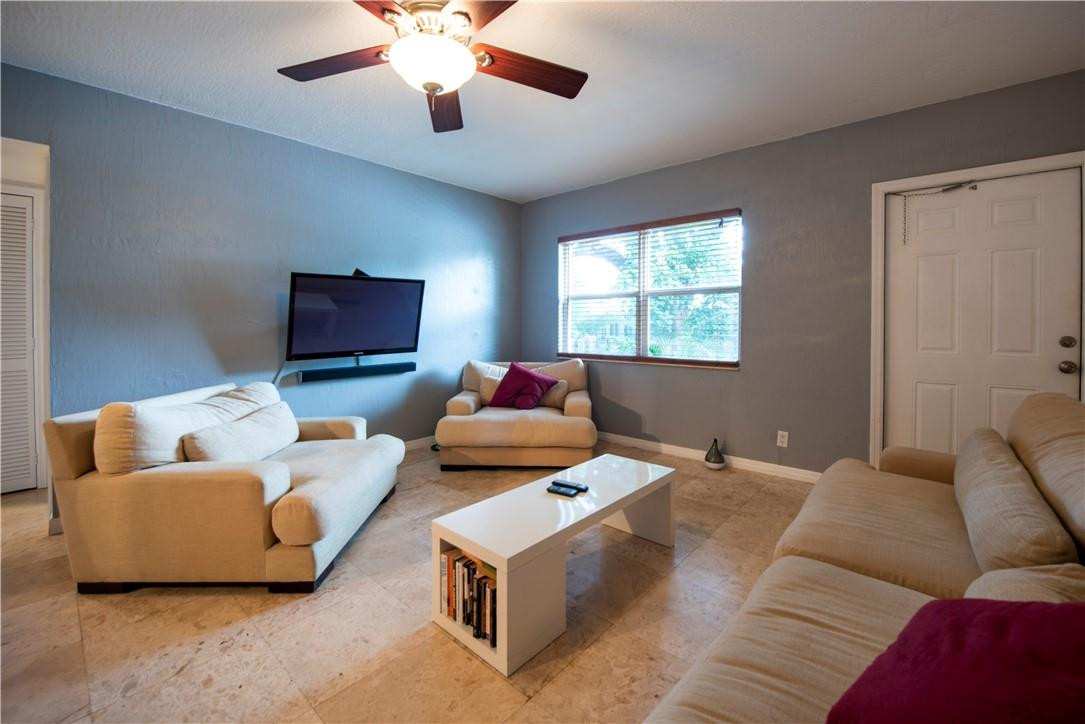 530 NE 15th Ct #2 Fort Lauderdale, FL 33304